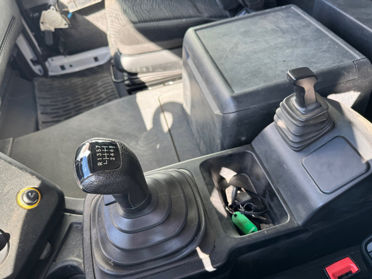 Мултилифт с кука камион Mercedes-Benz Arocs 3242/48 LK 8x4/4 Arocs 3242/48 LK 8x4/4, Lenk-/Liftachse: снимка 6 Мултилифт с кука камион Mercedes-Benz Arocs 3242/48 LK 8x4/4 Arocs 3242/48 LK 8x4/4, Lenk-/Liftachse: снимка 6