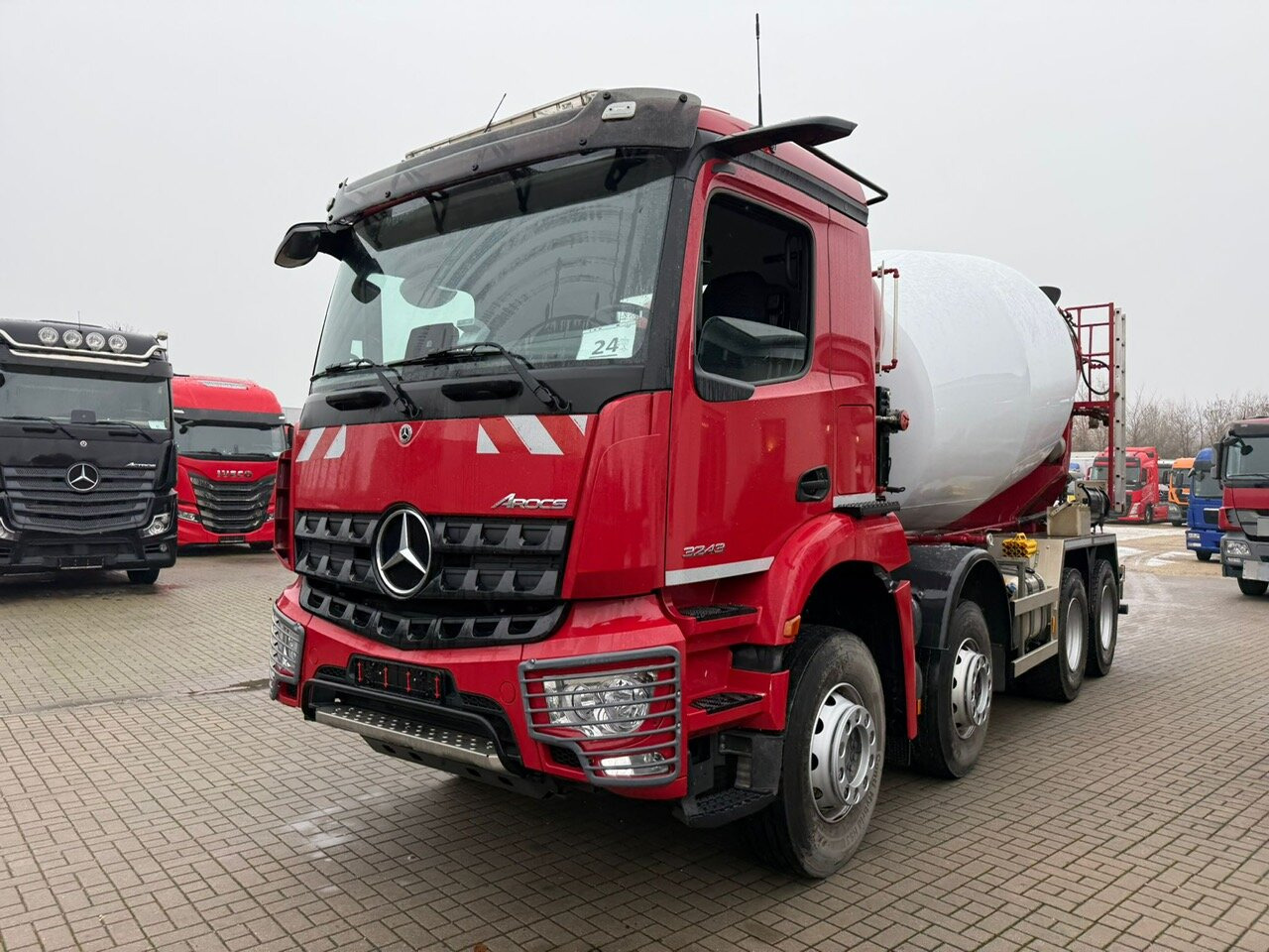 Mercedes-Benz Arocs 3243 B 8x4/4 Arocs 3243 B 8x4/4, MirrorCam, MultimediaCockpit, Navi, Betonmischer Intermix ca. 9m³ - Бетоновоз: снимка 1 Mercedes-Benz Arocs 3243 B 8x4/4 Arocs 3243 B 8x4/4, MirrorCam, MultimediaCockpit, Navi, Betonmischer Intermix ca. 9m³ - Бетоновоз: снимка 1