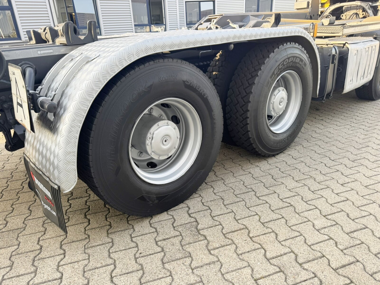 Mercedes-Benz Arocs 3245 LK 8x4/4 Arocs 3245 LK 8x4/4, Navi, Motorabtrieb, Meiller RK 30.67, Funk - Мултилифт с кука камион: снимка 3 Mercedes-Benz Arocs 3245 LK 8x4/4 Arocs 3245 LK 8x4/4, Navi, Motorabtrieb, Meiller RK 30.67, Funk - Мултилифт с кука камион: снимка 3