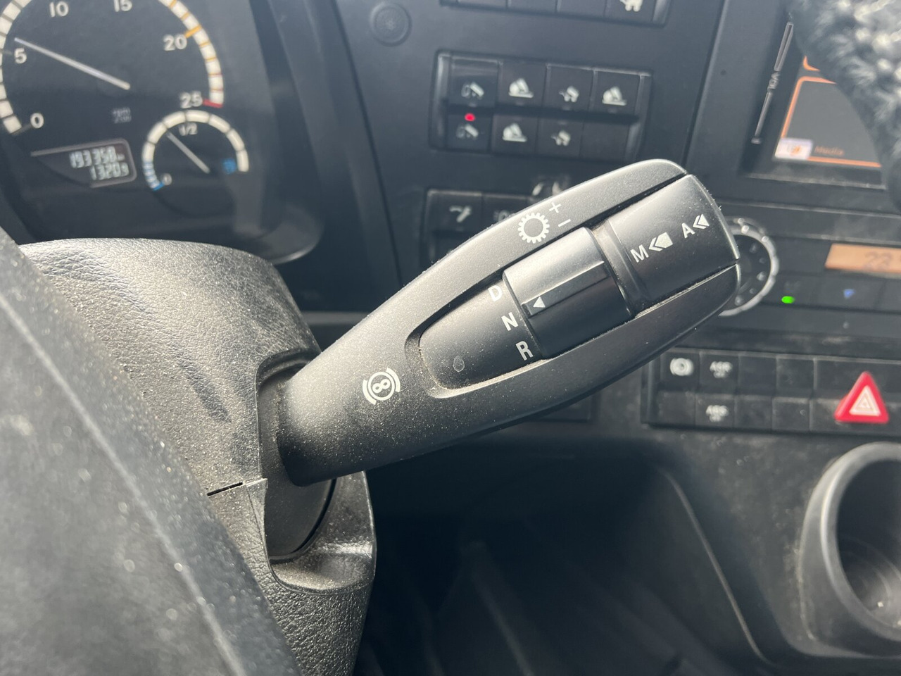 Mercedes-Benz Arocs 3253 K 8x4/4 Arocs 3253 K 8x4/4, Retarder, Motorabtrieb - Мултилифт с кука камион: снимка 2 Mercedes-Benz Arocs 3253 K 8x4/4 Arocs 3253 K 8x4/4, Retarder, Motorabtrieb - Мултилифт с кука камион: снимка 2