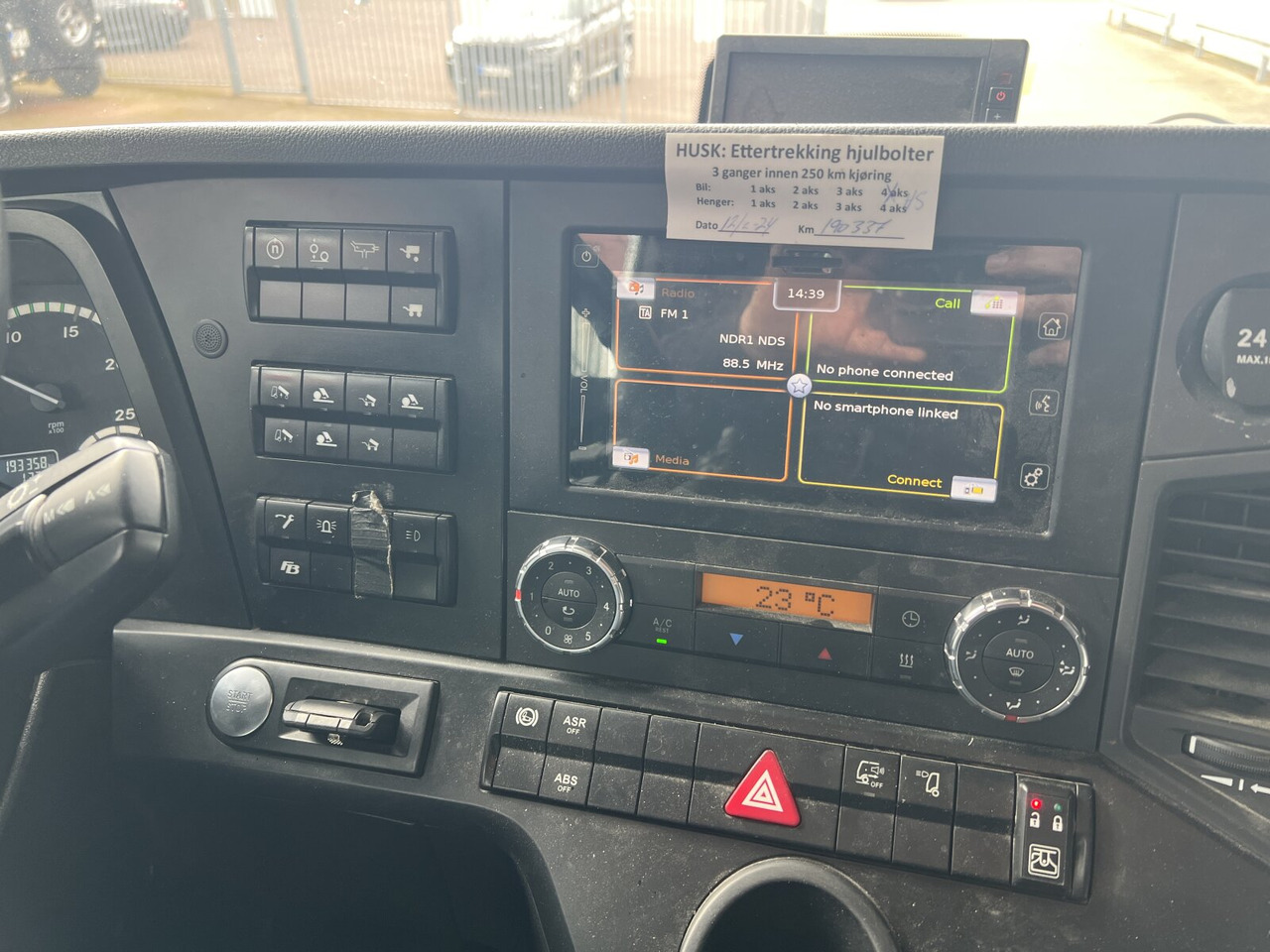 Mercedes-Benz Arocs 3253 K 8x4/4 Arocs 3253 K 8x4/4, Retarder, Motorabtrieb - Мултилифт с кука камион: снимка 3 Mercedes-Benz Arocs 3253 K 8x4/4 Arocs 3253 K 8x4/4, Retarder, Motorabtrieb - Мултилифт с кука камион: снимка 3