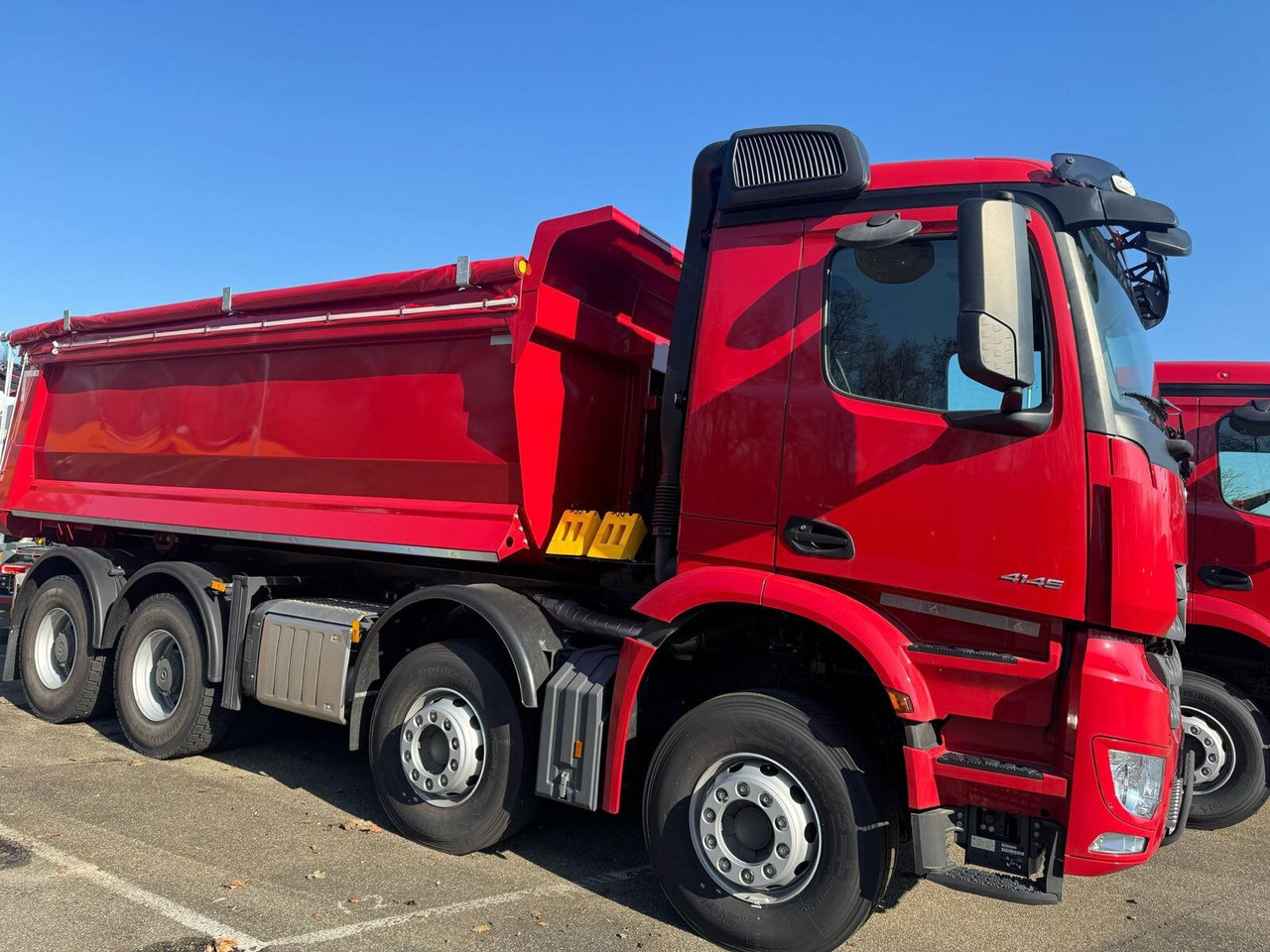 Mercedes-Benz Arocs 4145 K 8x4/4 Arocs 4145 K 8x4/4, Grounder, MultimediaCockpit, Navi, Stahlmulde ca. 16m³ - Самосвал: снимка 3 Mercedes-Benz Arocs 4145 K 8x4/4 Arocs 4145 K 8x4/4, Grounder, MultimediaCockpit, Navi, Stahlmulde ca. 16m³ - Самосвал: снимка 3