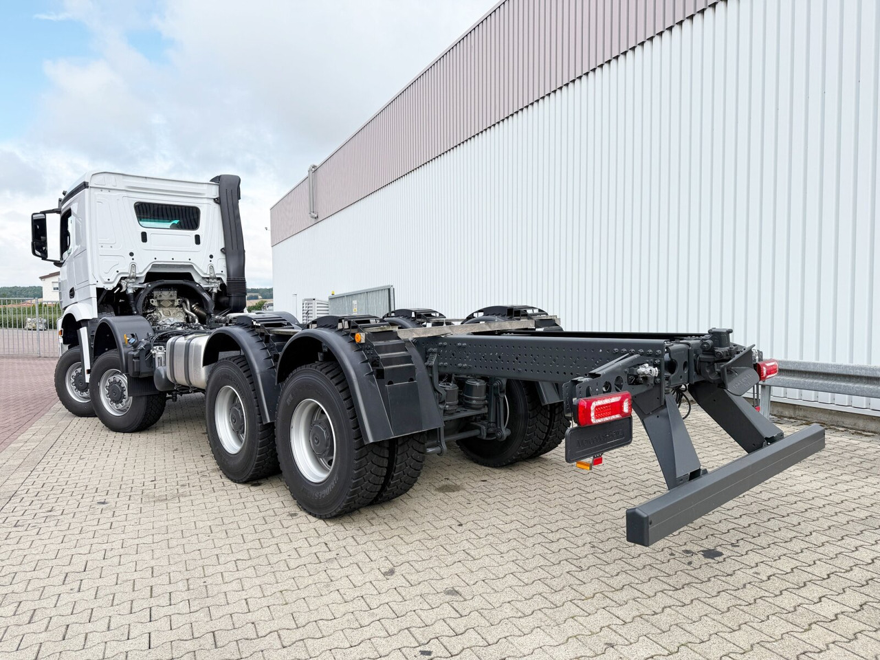 Нови Шаси кабина Mercedes-Benz Arocs 4151 AK 8x8/4 Arocs 4151 AK 8x8/4, Retarder, Navi, MultimediaCockpit, Grounder: снимка 12
