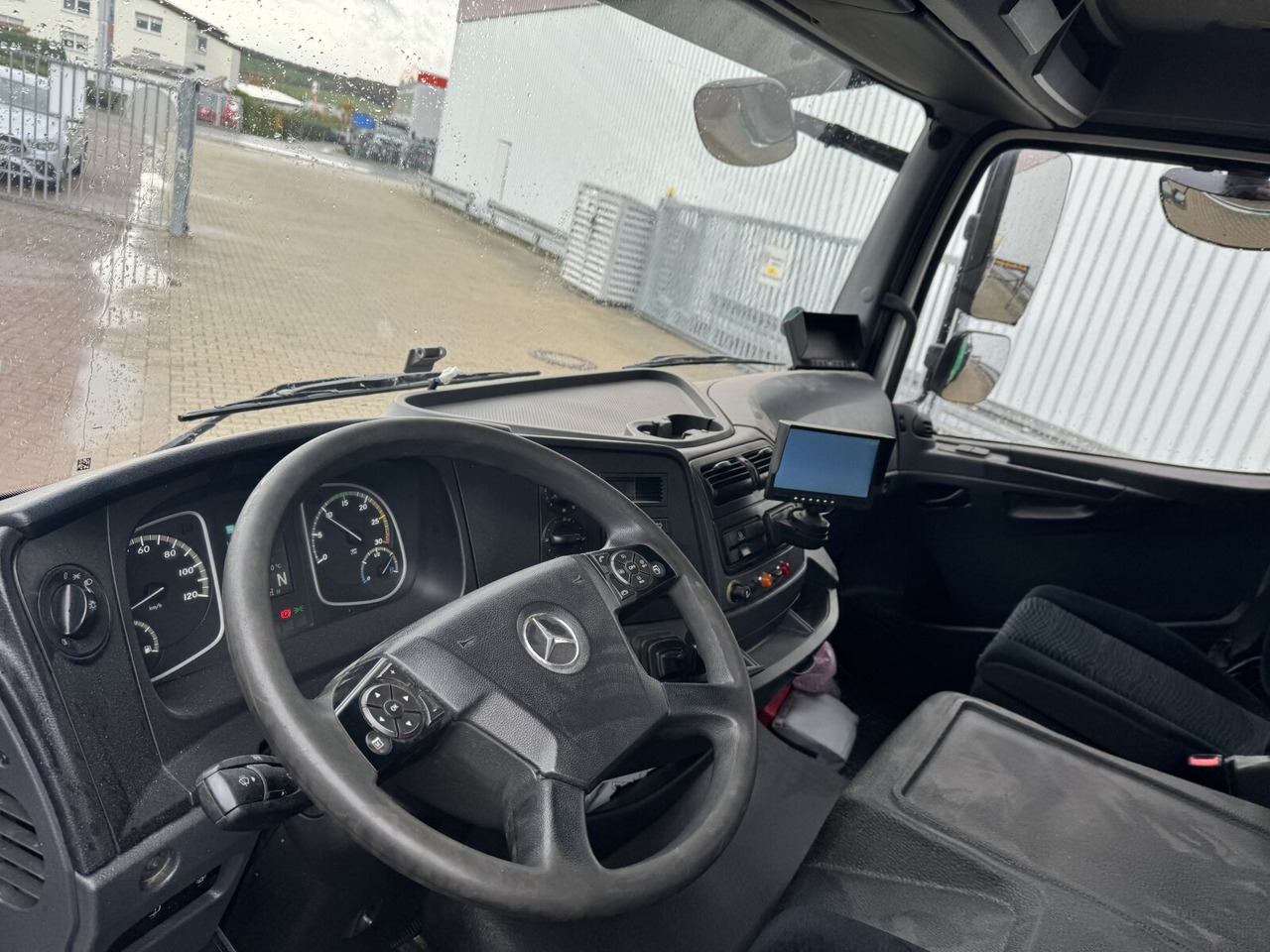 Mercedes-Benz Atego 1223 L 4x2 Atego 1223 L 4x2 mit Heckkran Atlas 88.3-A2L, Funk - Камион с кран, Бордови камион: снимка 5 Mercedes-Benz Atego 1223 L 4x2 Atego 1223 L 4x2 mit Heckkran Atlas 88.3-A2L, Funk - Камион с кран, Бордови камион: снимка 5