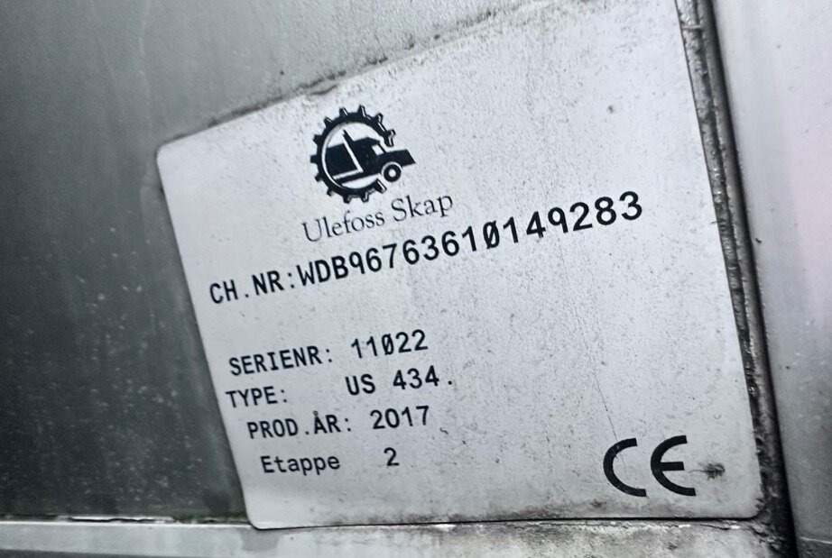 Mercedes-Benz Atego 1330 4x4 Atego 1330 4x4, Iso-Koffer mit Heizung und LBW - Камион фургон: снимка 3 Mercedes-Benz Atego 1330 4x4 Atego 1330 4x4, Iso-Koffer mit Heizung und LBW - Камион фургон: снимка 3