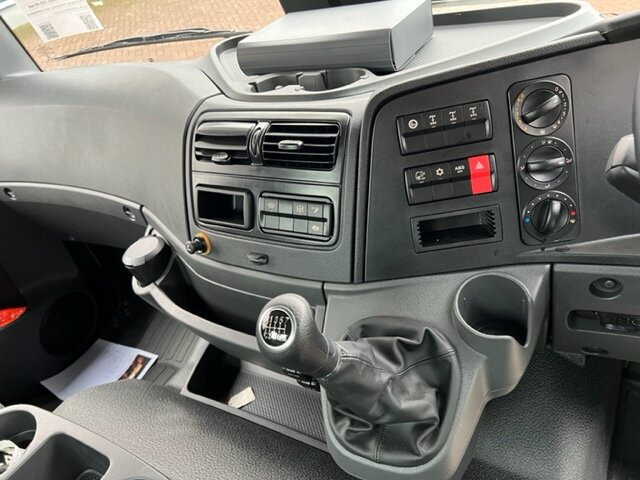 Лизинг на Mercedes-Benz Atego 1630 AK 4x4 Atego 1630 AK 4x4, 2x Nebenantrieb, Rechtslenker Mercedes-Benz Atego 1630 AK 4x4 Atego 1630 AK 4x4, 2x Nebenantrieb, Rechtslenker: снимка 4