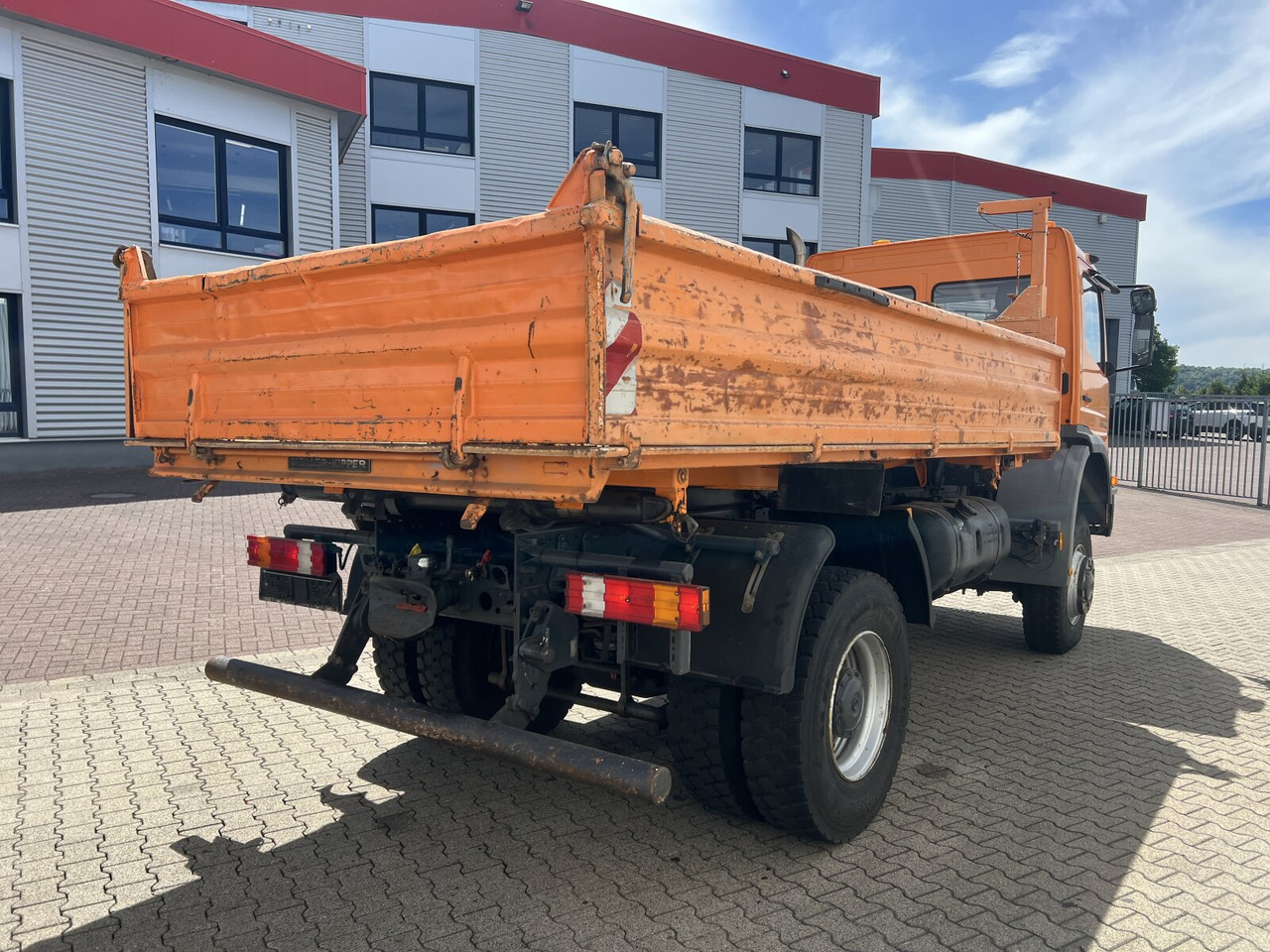 Самосвал камион Mercedes-Benz Atego 1823 AK 4x4 Atego 1823 AK 4x4: снимка 10