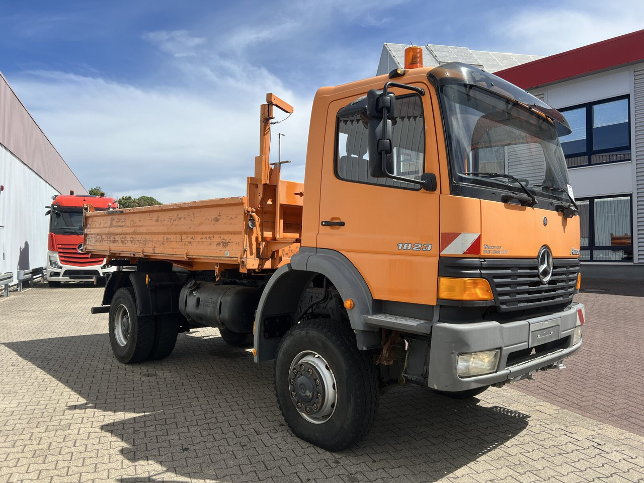 Самосвал камион Mercedes-Benz Atego 1823 AK 4x4 Atego 1823 AK 4x4: снимка 8