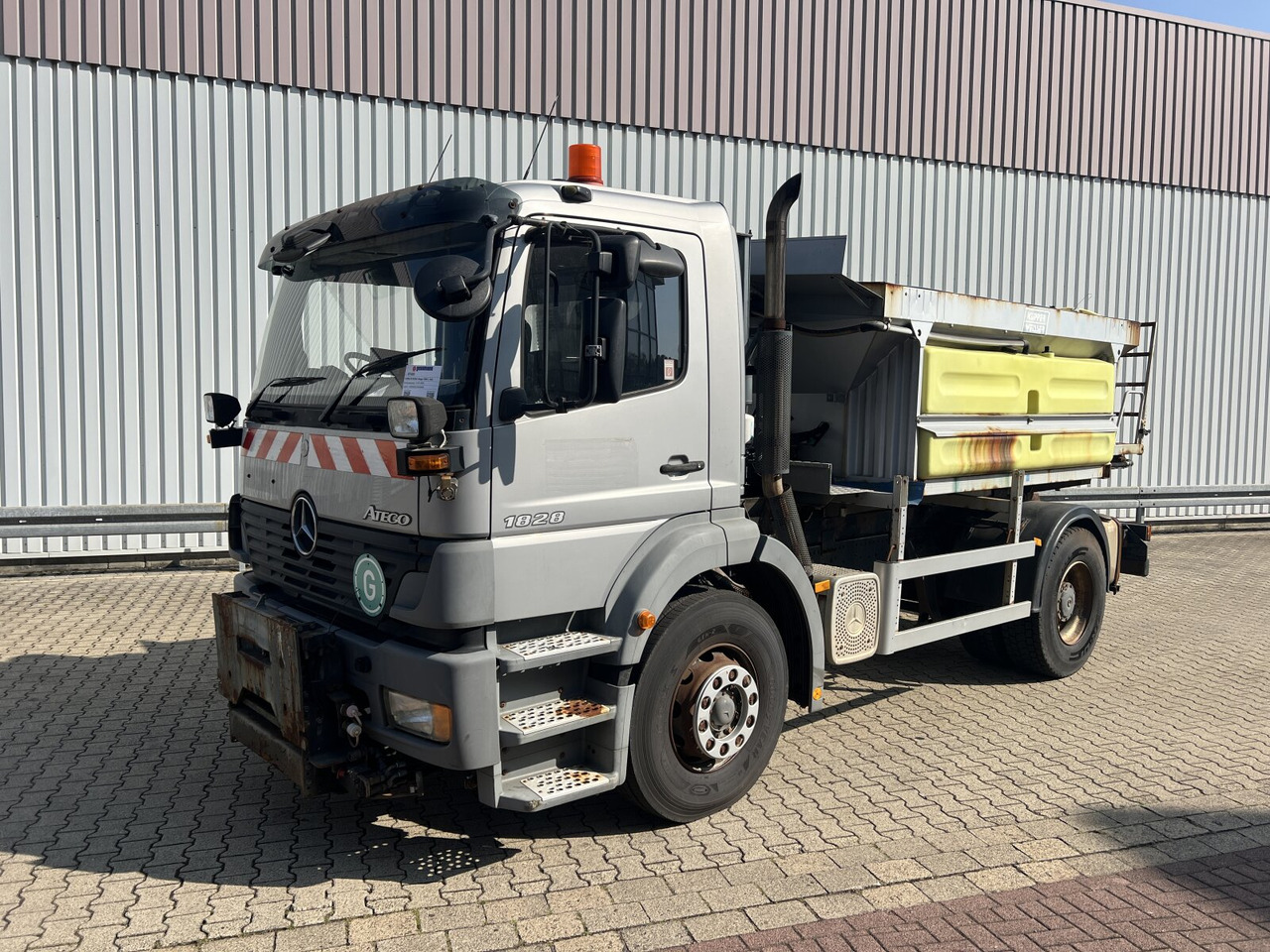 Mercedes-Benz Atego 1828 L 4x2 Atego 1828 L 4x2, Rechtslenker, Winterdienstaustattung - Шаси кабина: снимка 1 Mercedes-Benz Atego 1828 L 4x2 Atego 1828 L 4x2, Rechtslenker, Winterdienstaustattung - Шаси кабина: снимка 1