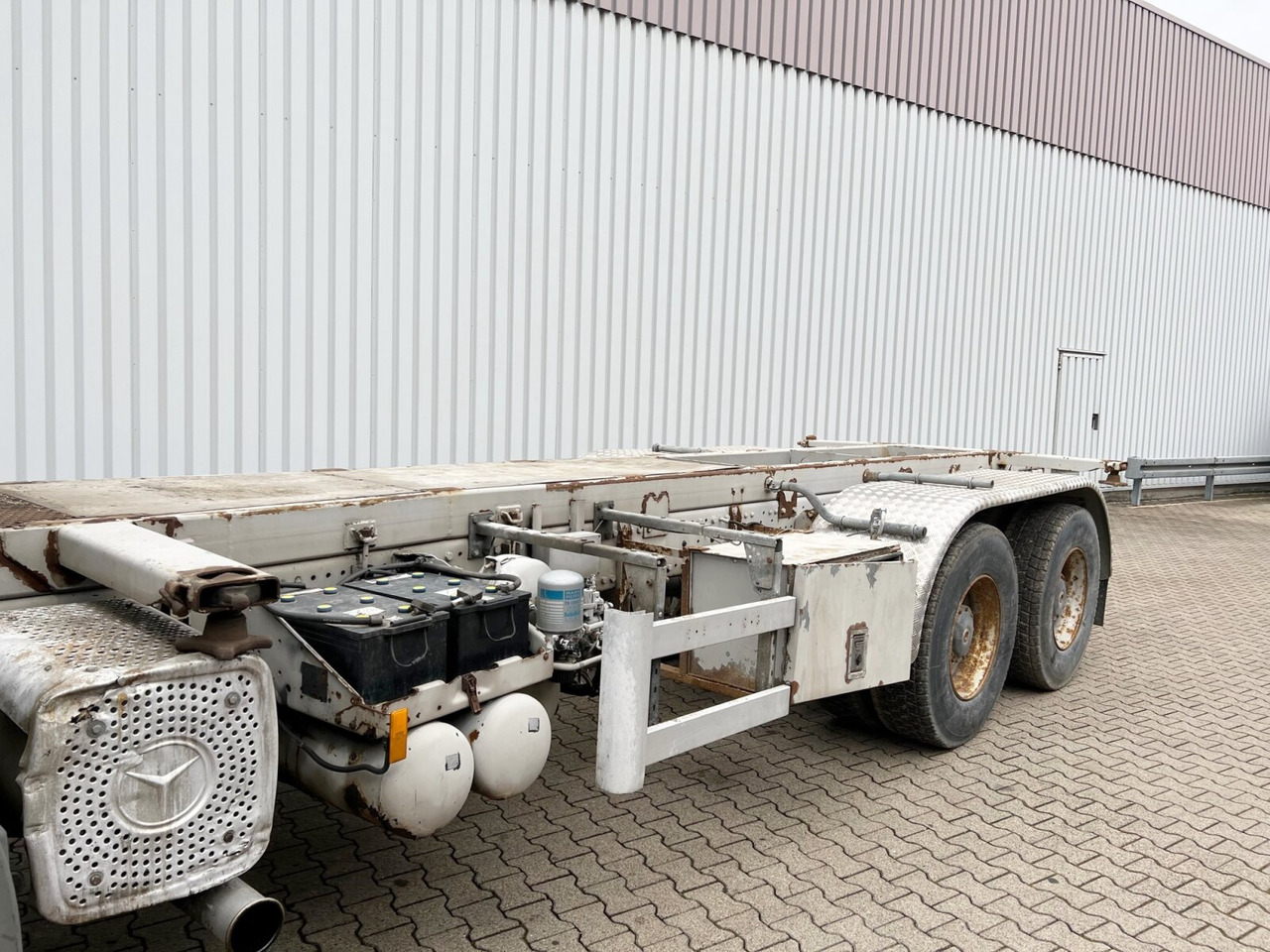 Лизинг на Mercedes-Benz Atego 2628 K 6x4 Atego 2628 K 6x4, 6-Zylinder Mercedes-Benz Atego 2628 K 6x4 Atego 2628 K 6x4, 6-Zylinder: снимка 13