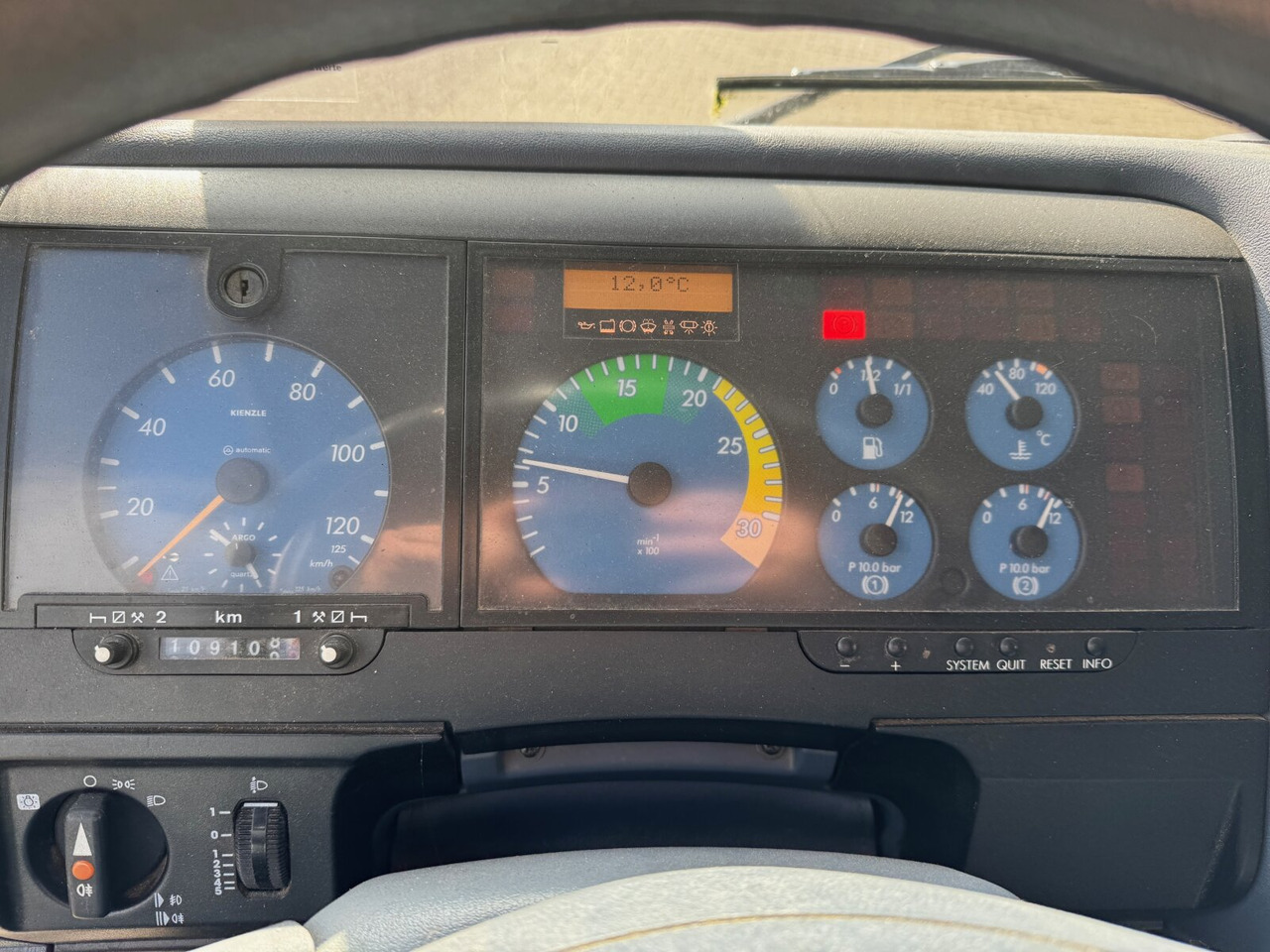 Mercedes-Benz Atego 815 4x2 Atego 815 4x2 - Шаси кабина: снимка 2 Mercedes-Benz Atego 815 4x2 Atego 815 4x2 - Шаси кабина: снимка 2
