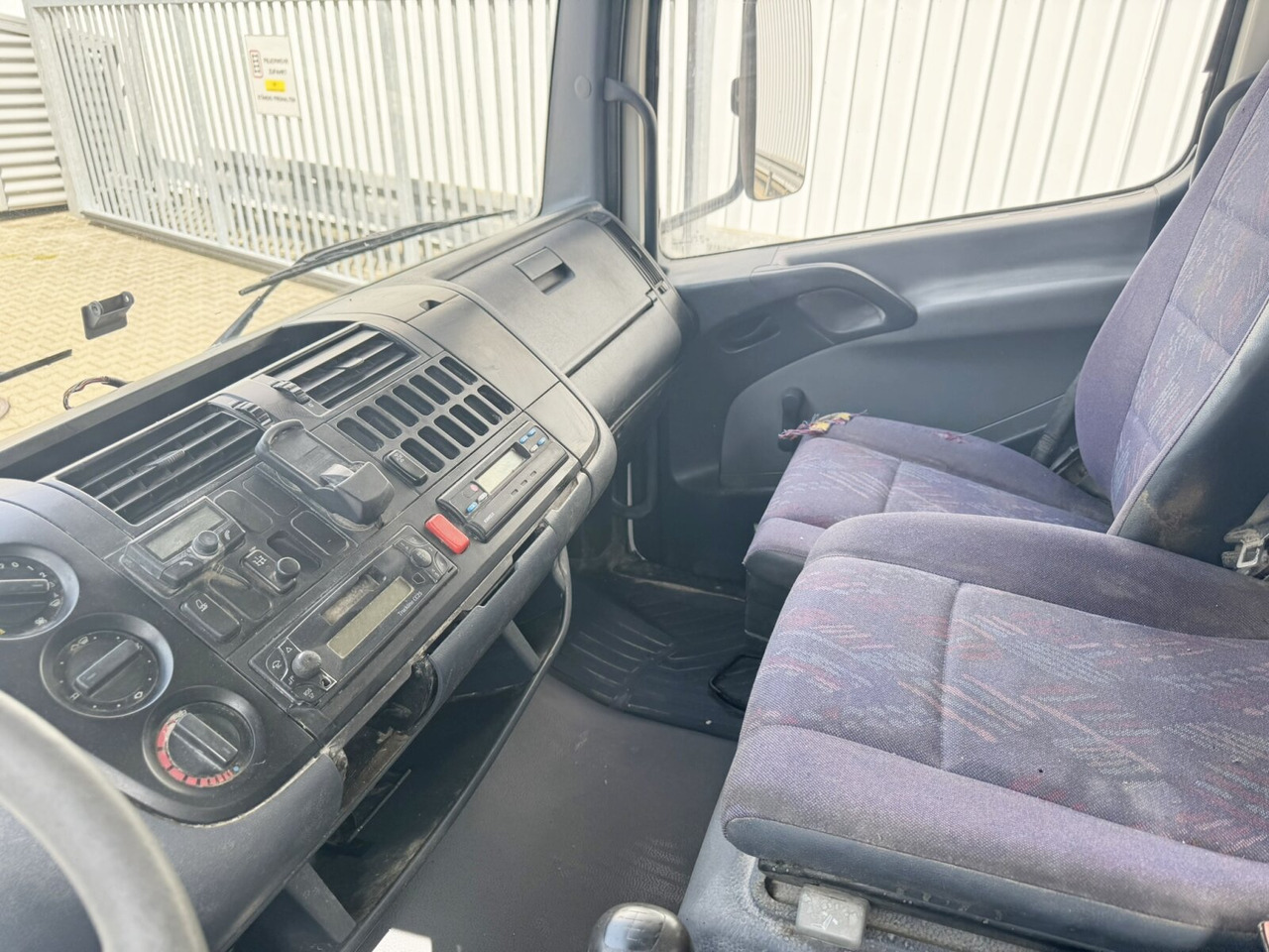 Mercedes-Benz Atego 815 K 4x2 Atego 815 K 4x2, 2 x AHK, Meiller - Самосвал камион: снимка 2 Mercedes-Benz Atego 815 K 4x2 Atego 815 K 4x2, 2 x AHK, Meiller - Самосвал камион: снимка 2