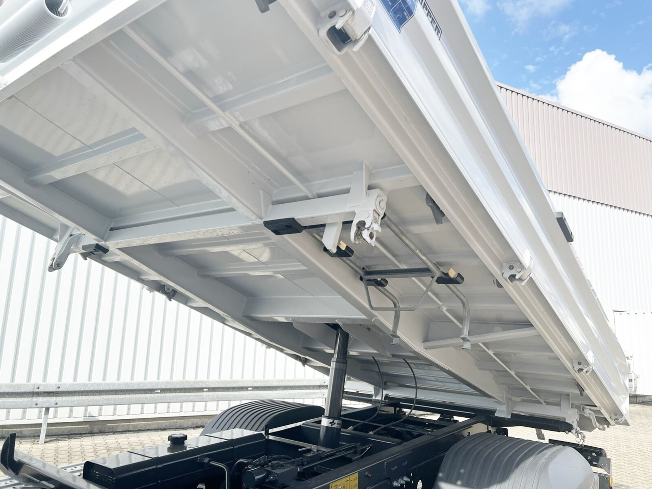 Самосвал камион Mercedes-Benz Atego 818/23 K 4x2 Atego 818/23 K 4x2, 2x AHK, Meiller-Kipper, mehrfach Vorhanden!: снимка 9