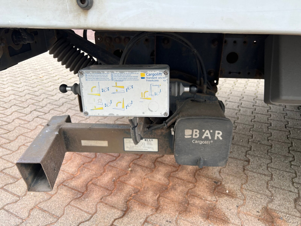 Mercedes-Benz Atego 818 L 4x2 Atego 818 L 4x2 mit LBW BÄR - Камион с брезент: снимка 2 Mercedes-Benz Atego 818 L 4x2 Atego 818 L 4x2 mit LBW BÄR - Камион с брезент: снимка 2