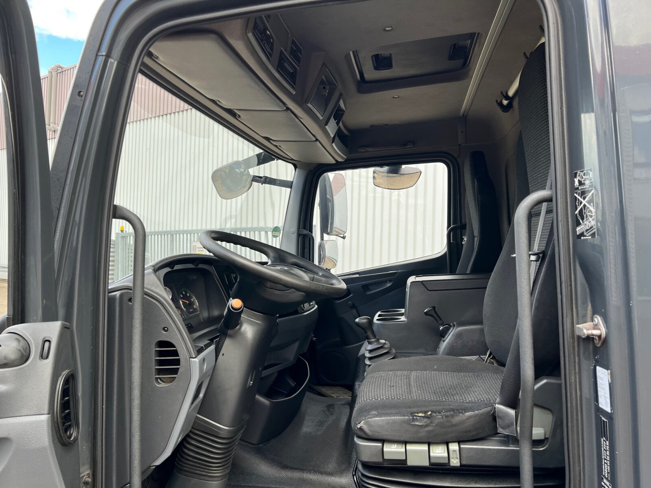 Mercedes-Benz Atego 818 L 4x2 Atego 818 L 4x2 mit MBB LBW, 4x Vorhanden! - Камион фургон: снимка 2 Mercedes-Benz Atego 818 L 4x2 Atego 818 L 4x2 mit MBB LBW, 4x Vorhanden! - Камион фургон: снимка 2