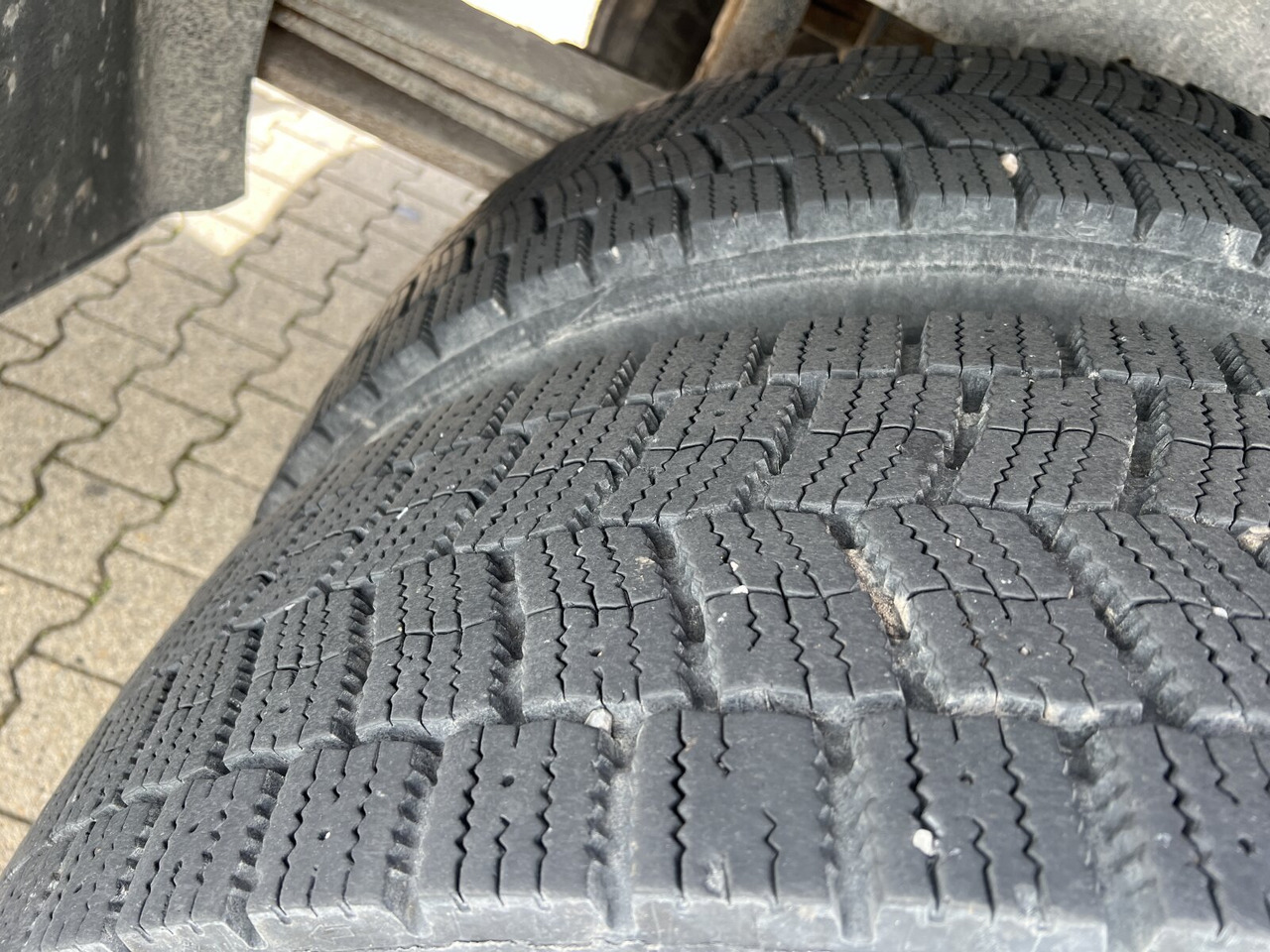 Mercedes-Benz Axor 1828 A 4x4 Axor 1828 A 4x4 mit Kran Hiab XS 166 E-5 - Камион с кран, Бордови камион: снимка 4 Mercedes-Benz Axor 1828 A 4x4 Axor 1828 A 4x4 mit Kran Hiab XS 166 E-5 - Камион с кран, Бордови камион: снимка 4