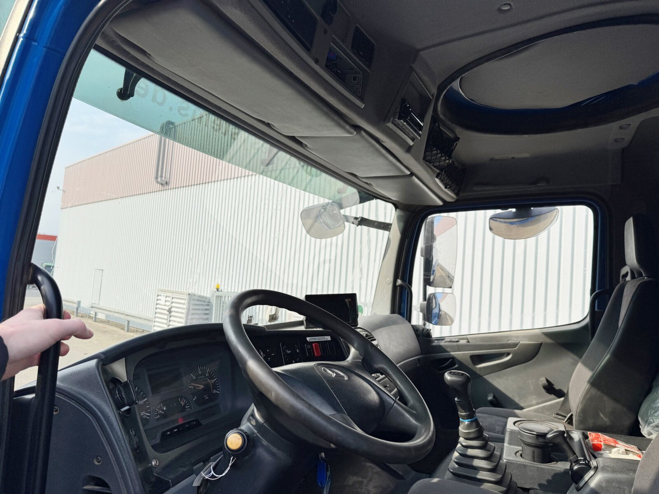 Mercedes-Benz Axor 1829 A 4x4 Axor 1829 A 4x4, Willig Tank ca. 8500l, 2 Kammern - Камион цистерна: снимка 5 Mercedes-Benz Axor 1829 A 4x4 Axor 1829 A 4x4, Willig Tank ca. 8500l, 2 Kammern - Камион цистерна: снимка 5