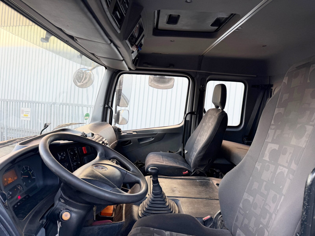 Бордови камион Mercedes-Benz Axor 1829 L 4x2 Axor 1829 L 4x2, 6-Sitzer: снимка 15