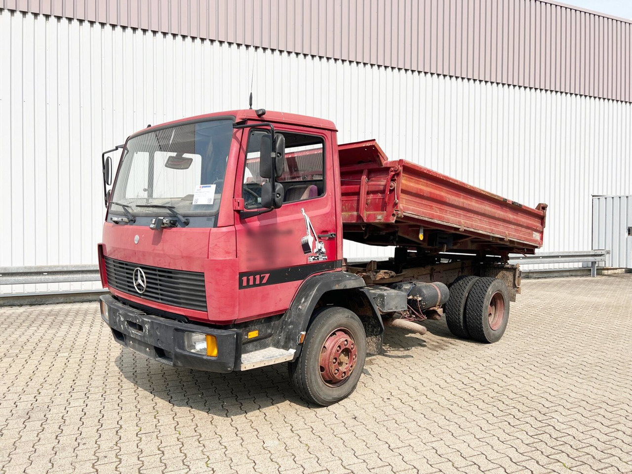 Mercedes-Benz LK 1117 K 4x2 LK 1117 K 4x2, 6-Zylinder Motor, 2x AHK - Самосвал камион: снимка 1 Mercedes-Benz LK 1117 K 4x2 LK 1117 K 4x2, 6-Zylinder Motor, 2x AHK - Самосвал камион: снимка 1
