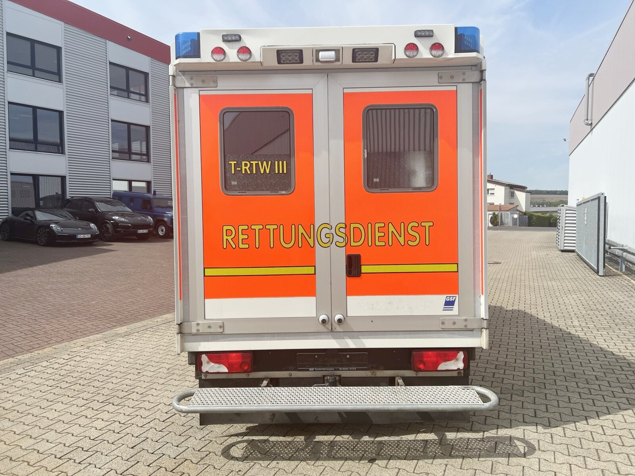 Линейка Mercedes-Benz Sprinter 516 CDI 4x2 Sprinter 516 CDI 4x2, Rettungswagen, Bi-Xenon: снимка 12 Линейка Mercedes-Benz Sprinter 516 CDI 4x2 Sprinter 516 CDI 4x2, Rettungswagen, Bi-Xenon: снимка 12