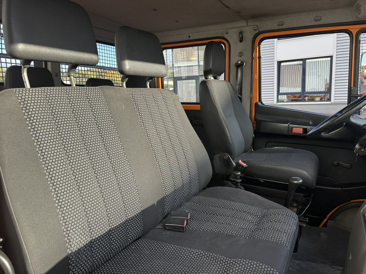 Mercedes-Benz Vario 813 D 4x2 Doka Vario 813 D 4x2 Doka, Meiller Kipper - Самосвал камион: снимка 3 Mercedes-Benz Vario 813 D 4x2 Doka Vario 813 D 4x2 Doka, Meiller Kipper - Самосвал камион: снимка 3