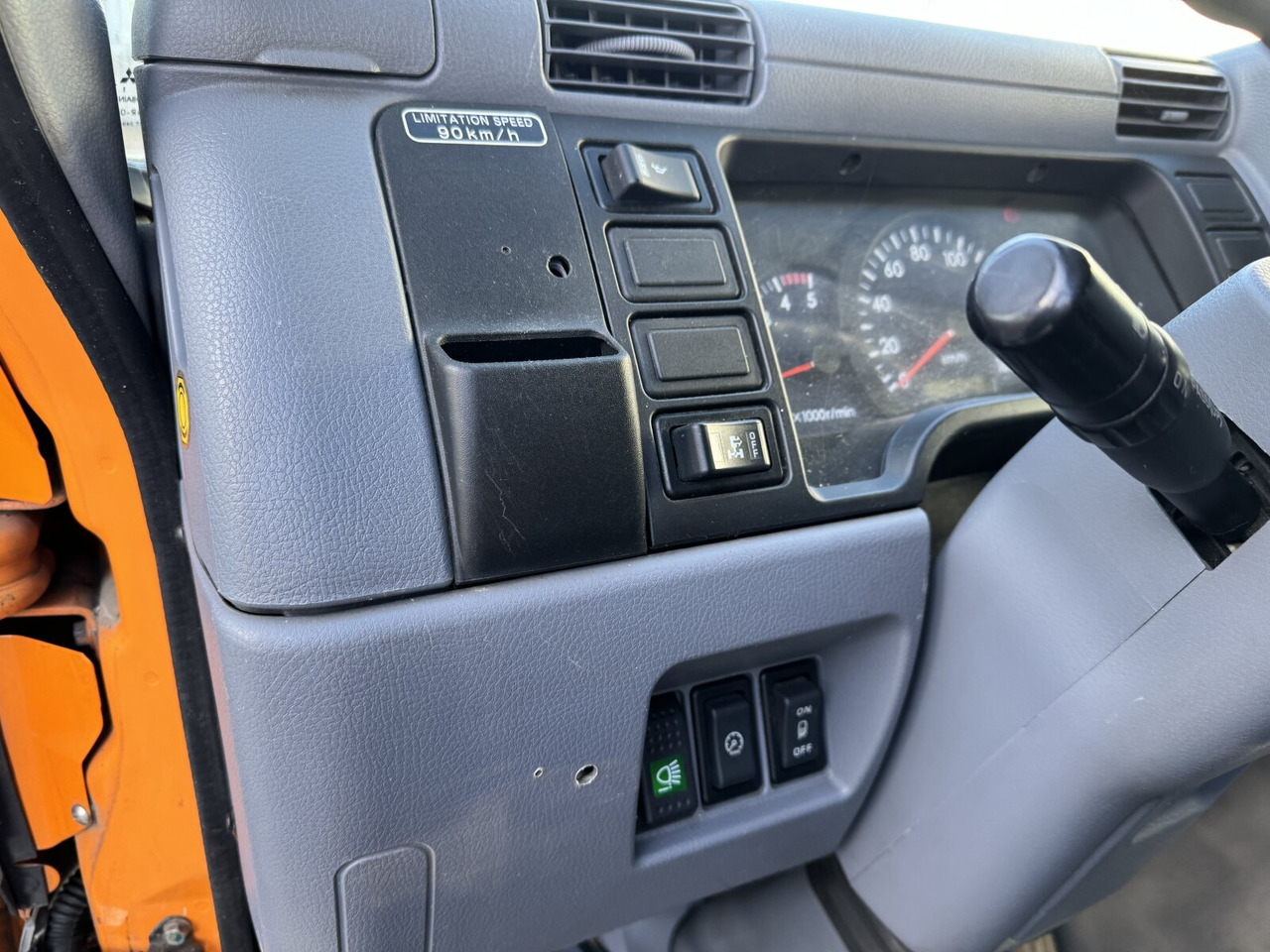 Mitsubishi Canter Fuso 6C15D 4x2 Doka Canter Fuso 6C15D 4x2 Doka, City-Abroller - Мултилифт с кука камион: снимка 5 Mitsubishi Canter Fuso 6C15D 4x2 Doka Canter Fuso 6C15D 4x2 Doka, City-Abroller - Мултилифт с кука камион: снимка 5