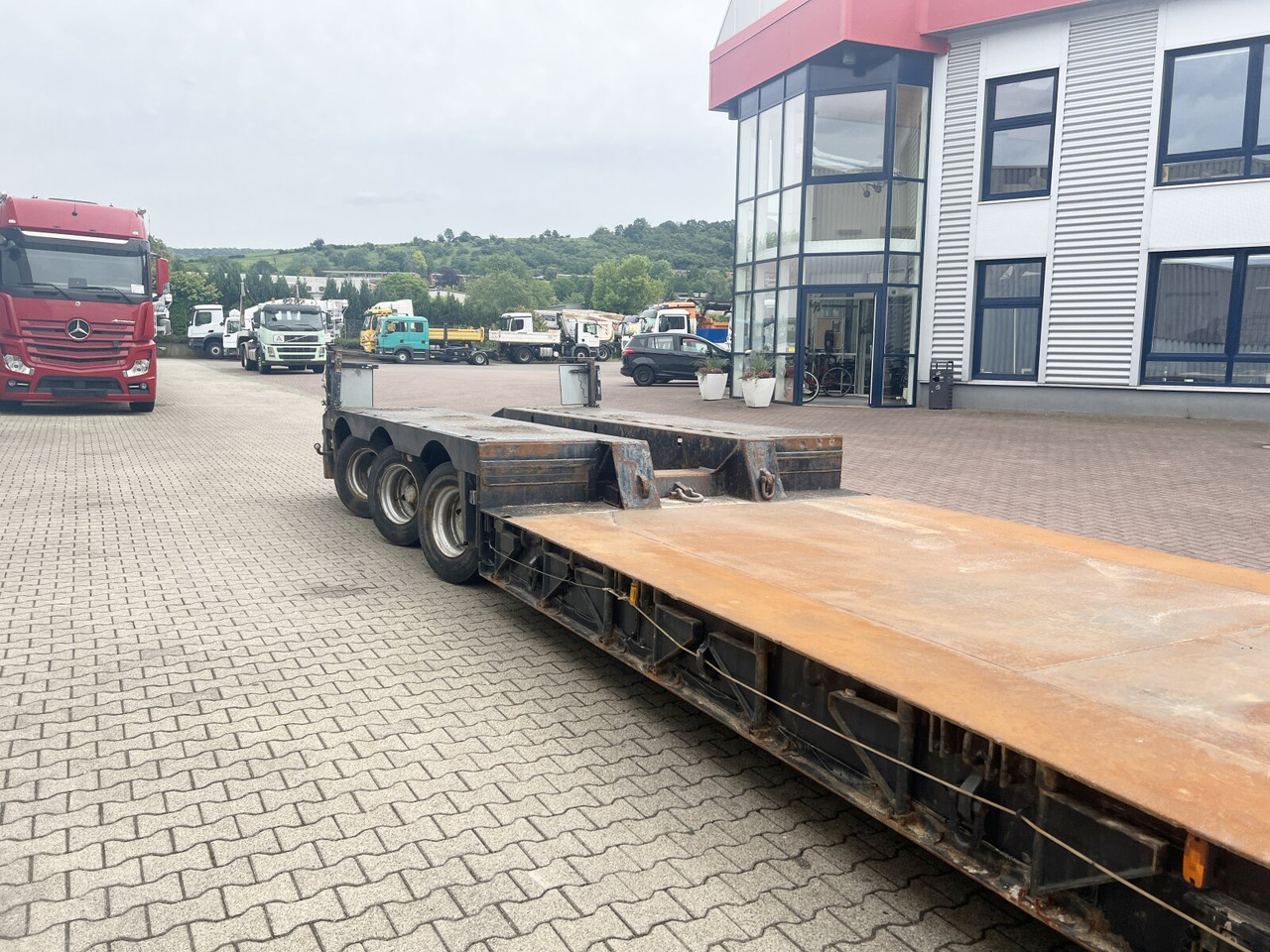 Нискорамна площадка полуремарке За превоз на тежка техника Nooteboom Euro-54-03 Euro-54-03, Schwanenhals abfahrbar, Hydr. Zwangsgelenkt: снимка 13