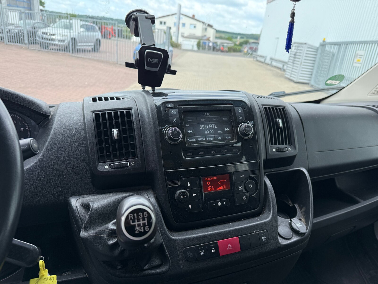 Peugeot Boxer 4x2 Doka Boxer 4x2 Doka - Бордови бус, Бус с двойна кабина: снимка 3 Peugeot Boxer 4x2 Doka Boxer 4x2 Doka - Бордови бус, Бус с двойна кабина: снимка 3