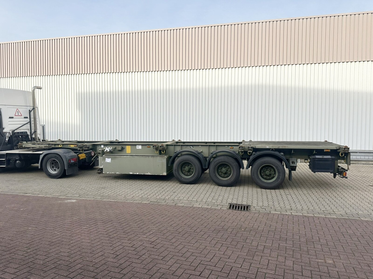 Schmitz Cargobull SCF 24 Containerchassis SCF 24 Containerchassis, Nachlauflenkachse, 2x20/20/30/40ft, Ex-! - Полуремарке: снимка 4 Schmitz Cargobull SCF 24 Containerchassis SCF 24 Containerchassis, Nachlauflenkachse, 2x20/20/30/40ft, Ex-! - Полуремарке: снимка 4