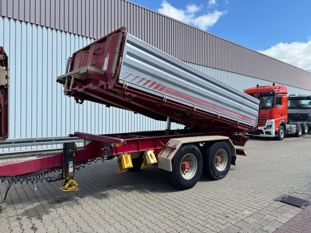 Schwarzmüller TKA-E 18 TKA-E 18, Alu-Bordwände ca. 11m³ - Ремарке: снимка 1 Schwarzmüller TKA-E 18 TKA-E 18, Alu-Bordwände ca. 11m³ - Ремарке: снимка 1