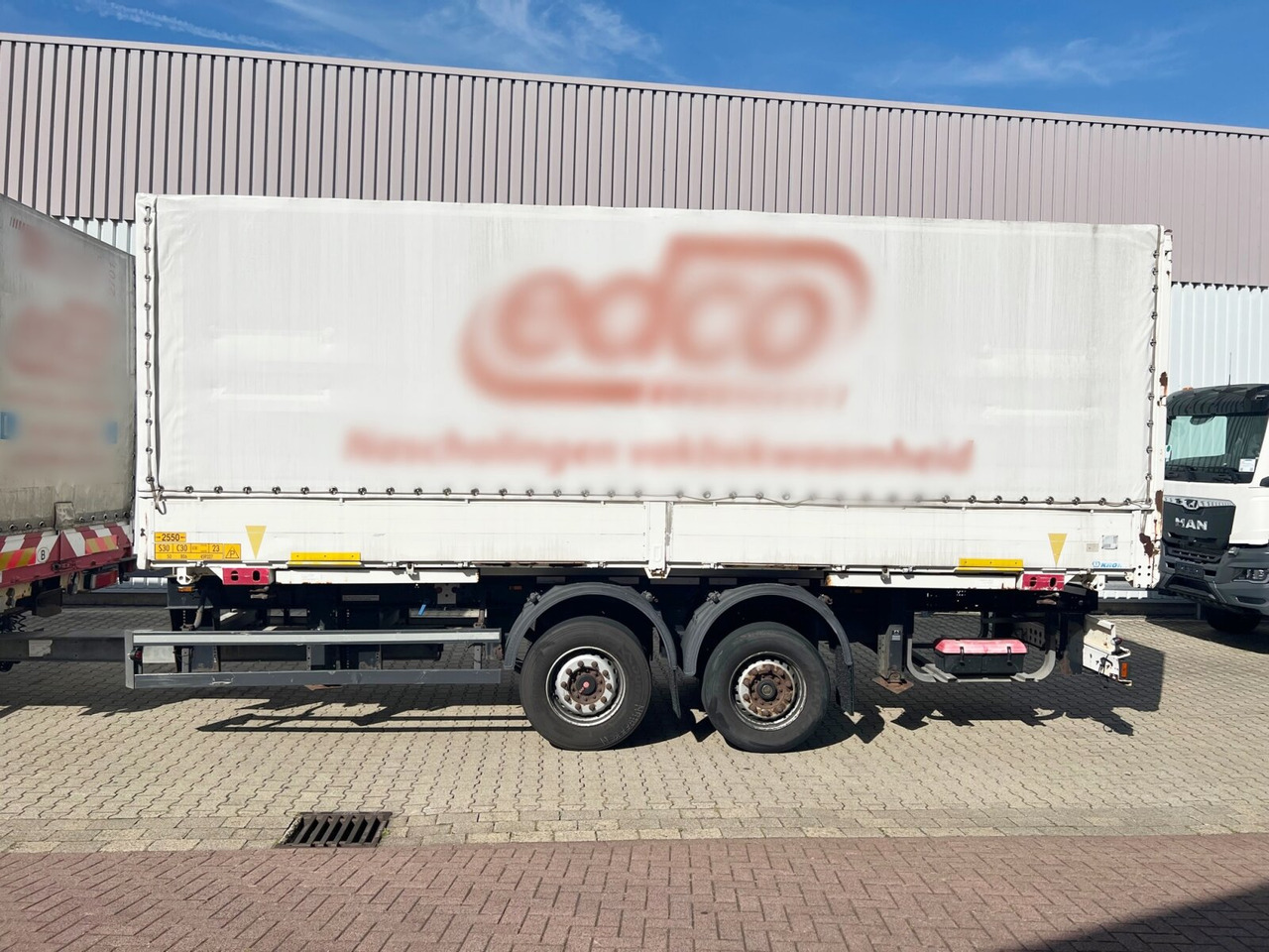 Schmitz Cargobull ZWF 18 ZWF 18 - Брезентово ремарке: снимка 3 Schmitz Cargobull ZWF 18 ZWF 18 - Брезентово ремарке: снимка 3