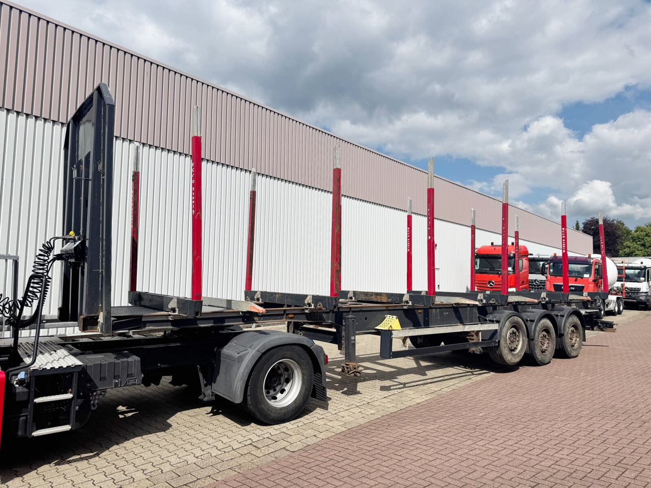 Schwarzmüller 3-Achs Holzauflieger 3-Achs Holzauflieger, Liftachse, MEHRFACH VORHANDEN! - Полуремарке за дърва: снимка 1 Schwarzmüller 3-Achs Holzauflieger 3-Achs Holzauflieger, Liftachse, MEHRFACH VORHANDEN! - Полуремарке за дърва: снимка 1
