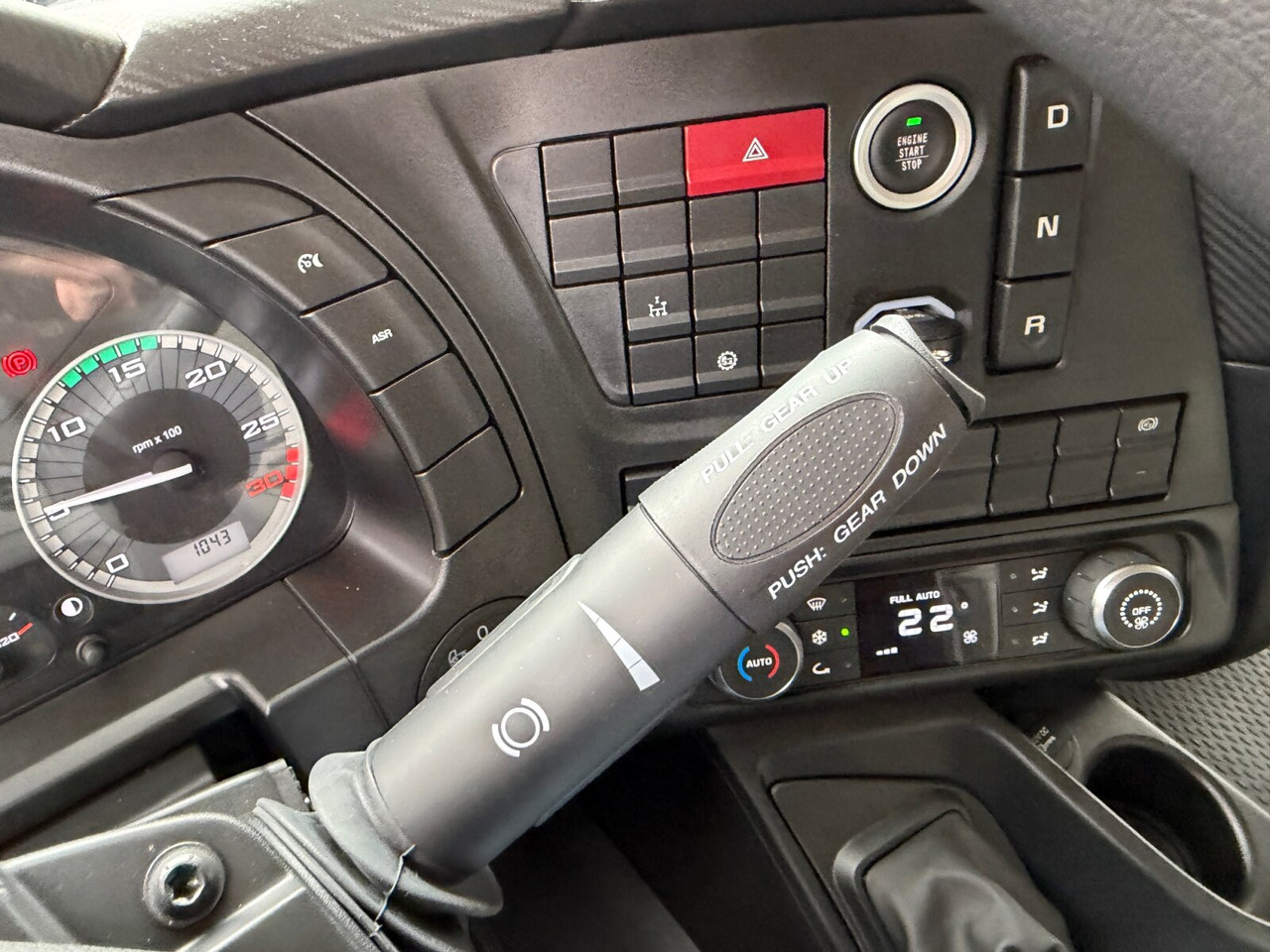 T-Way 360 6x6 T-Way 360 6x6 - Мултилифт с кука камион: снимка 4 T-Way 360 6x6 T-Way 360 6x6 - Мултилифт с кука камион: снимка 4