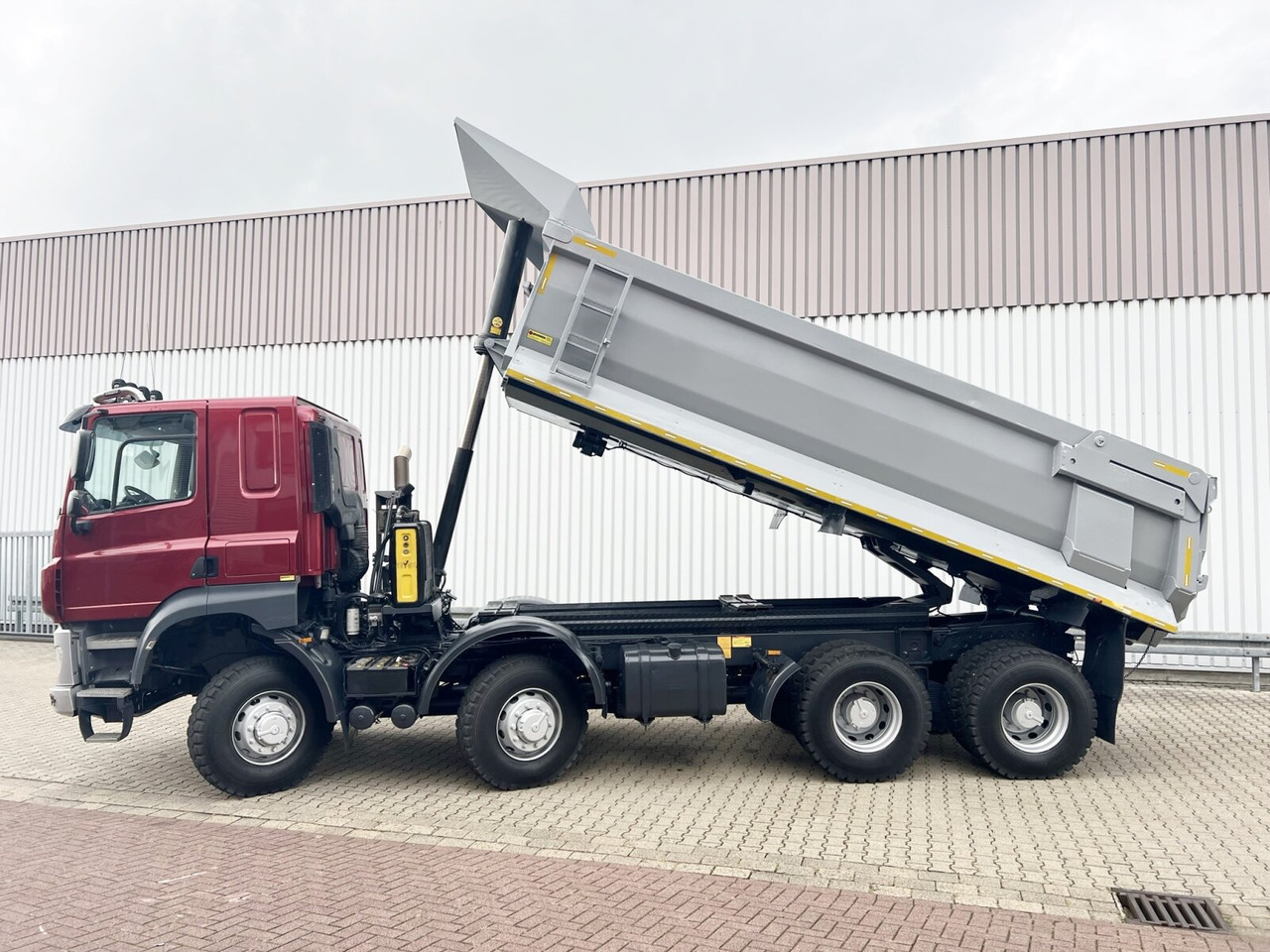 Самосвал Tatra Phoenix 8x8 Phoenix 8x8, Stahlmulde ca. 22m³, hydr. Heckklappe: снимка 10