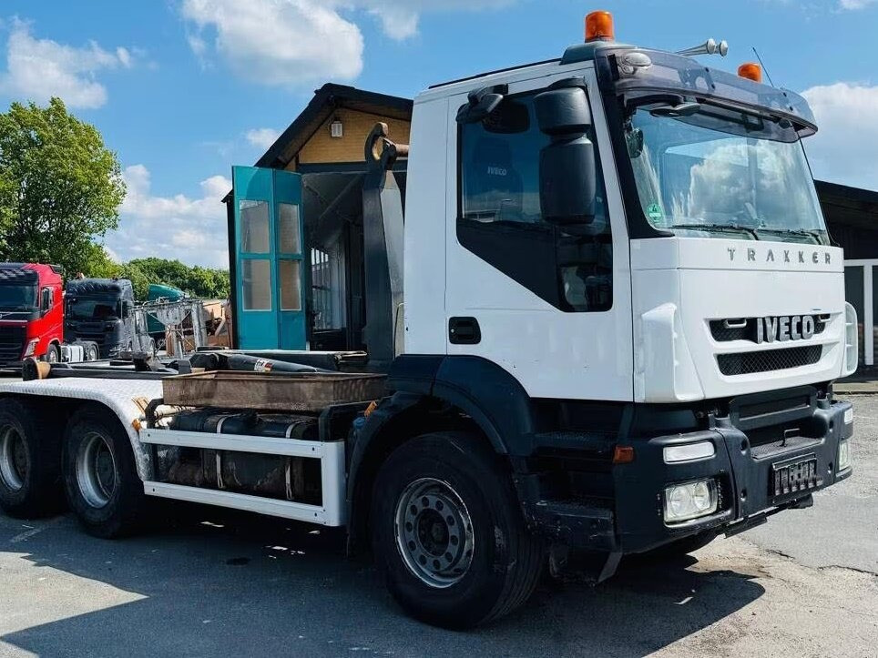 Trakker AD260T41 6x4 Trakker AD260T41 6x4, VDL S-21-5200 - Мултилифт с кука камион: снимка 2 Trakker AD260T41 6x4 Trakker AD260T41 6x4, VDL S-21-5200 - Мултилифт с кука камион: снимка 2