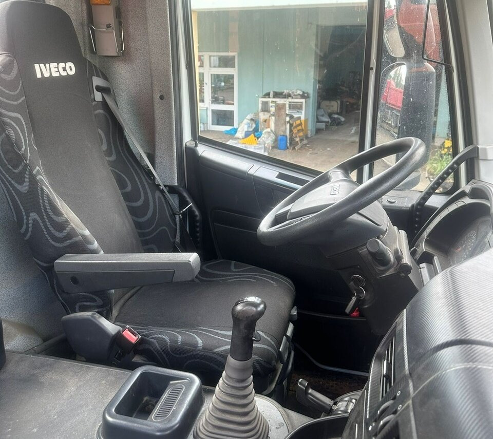 Trakker AD340T41B 8x4 Trakker AD340T41B 8x4, Betonmischer Stetter ca. 9m³ - Бетоновоз: снимка 3 Trakker AD340T41B 8x4 Trakker AD340T41B 8x4, Betonmischer Stetter ca. 9m³ - Бетоновоз: снимка 3