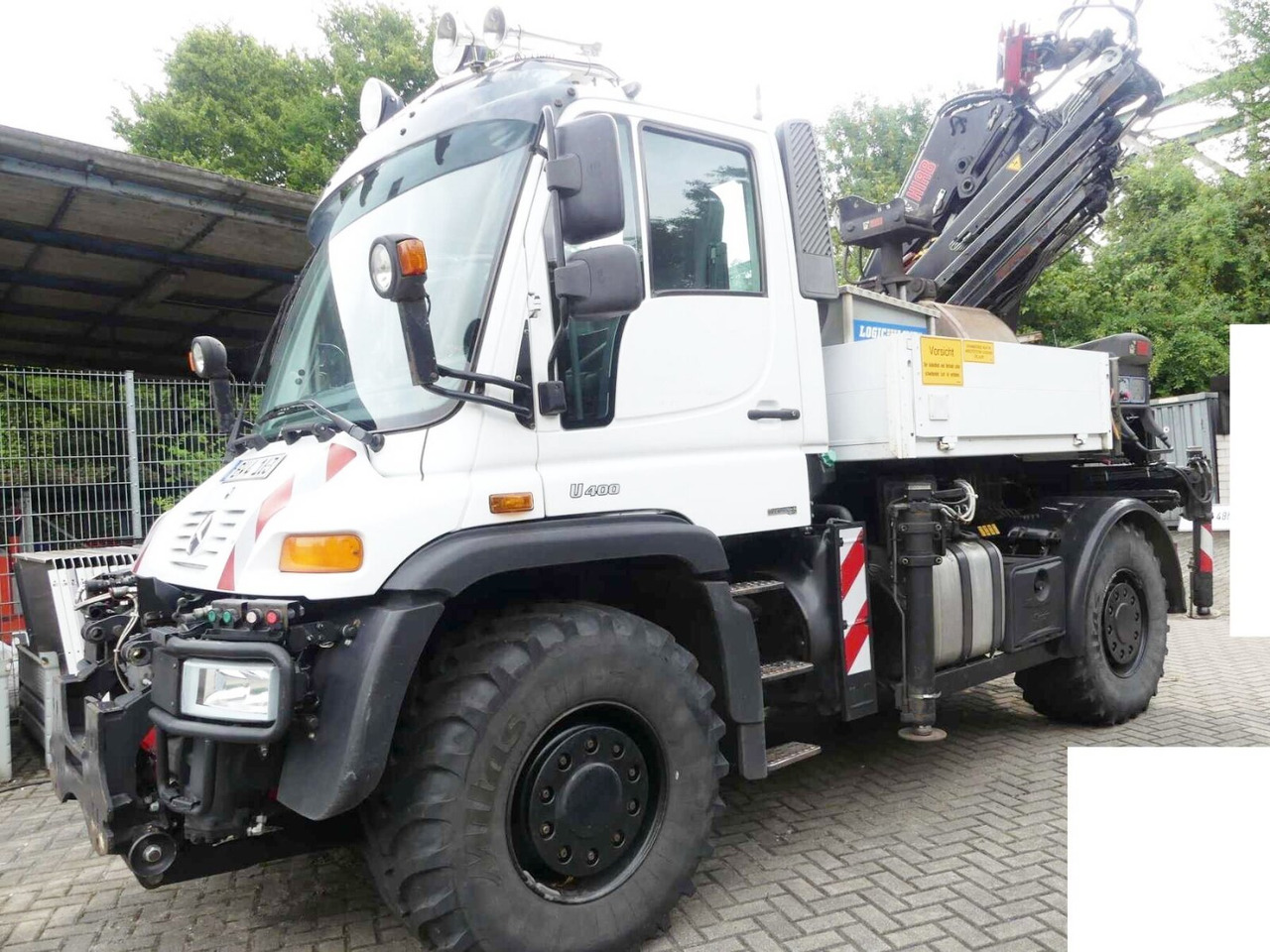 Unimog U400 4x4 U400 4x4, Frontzapfwelle, Heckkran Hiab XS 144-E4 HiDuo, Seilwinde, Funk - Автокран: снимка 1 Unimog U400 4x4 U400 4x4, Frontzapfwelle, Heckkran Hiab XS 144-E4 HiDuo, Seilwinde, Funk - Автокран: снимка 1