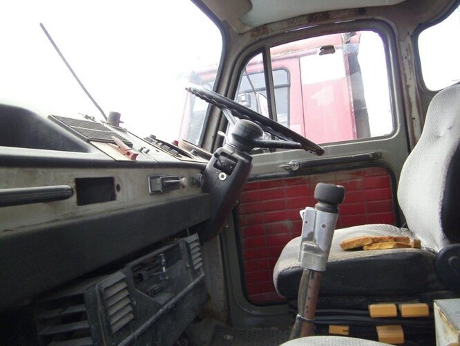 V5 4x2 Saurer V5 4x2 - Самосвал камион: снимка 4 V5 4x2 Saurer V5 4x2 - Самосвал камион: снимка 4