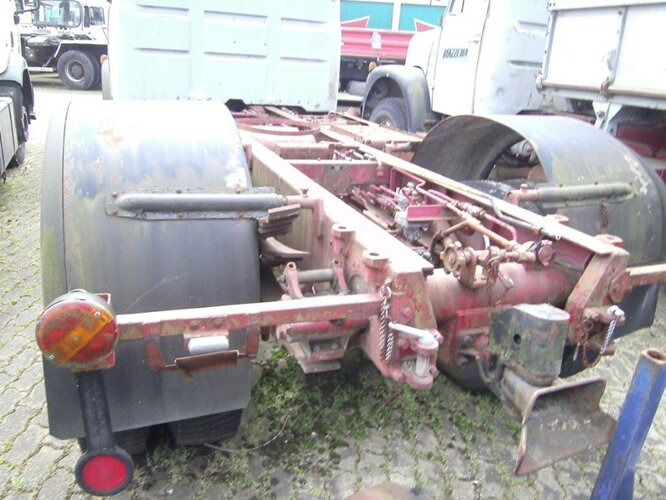 V5 4x2 Saurer V5 4x2 - Шаси кабина: снимка 3 V5 4x2 Saurer V5 4x2 - Шаси кабина: снимка 3