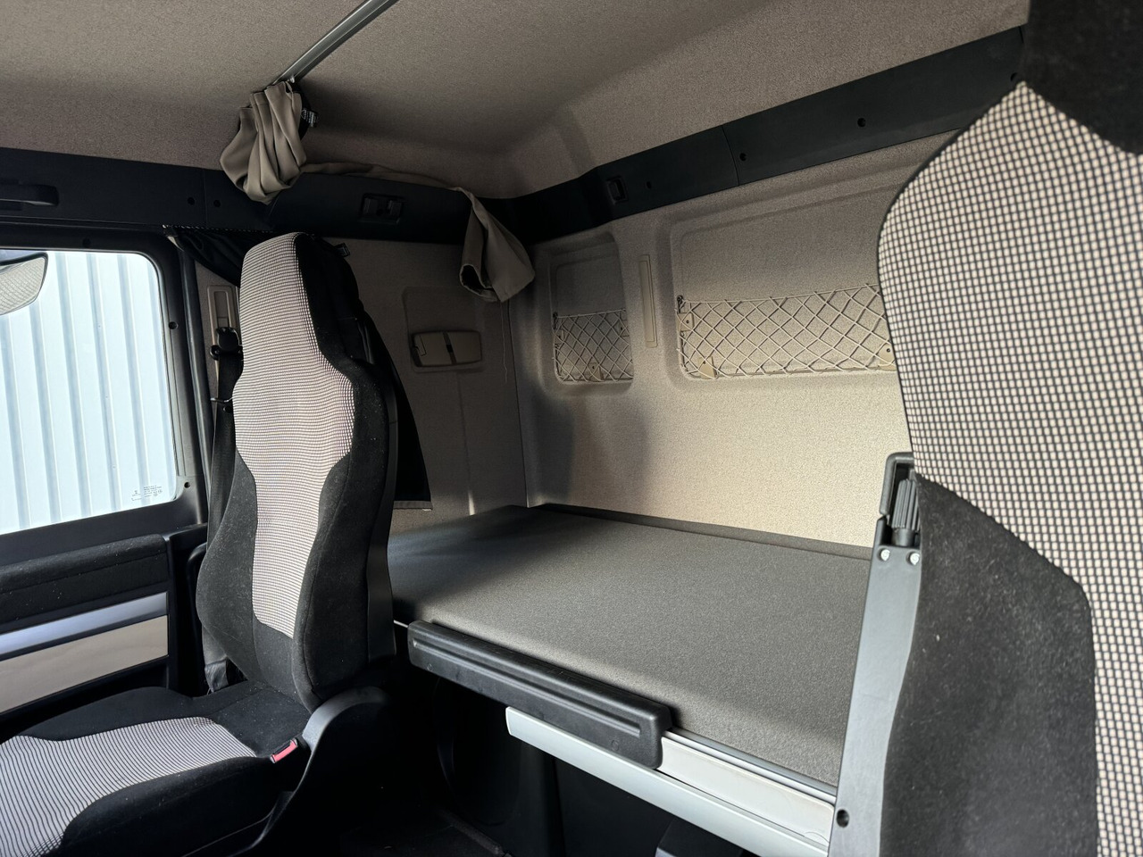 MAN TGX 18.420 4x2 BLS TGX 18.420 4X2 BLS, Retarder - Влекач: снимка 5 MAN TGX 18.420 4x2 BLS TGX 18.420 4X2 BLS, Retarder - Влекач: снимка 5