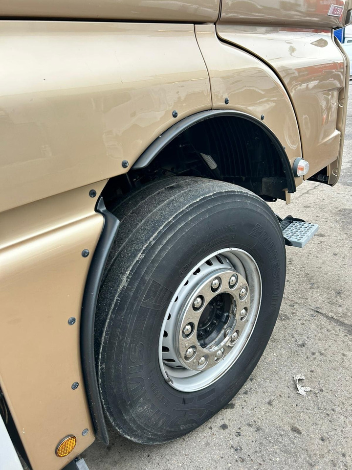 MAN TGX 33.640 6x4 BB TGX 33.640 6x4 BB, Retarder, zZGG 180.000kg - Влекач: снимка 3 MAN TGX 33.640 6x4 BB TGX 33.640 6x4 BB, Retarder, zZGG 180.000kg - Влекач: снимка 3