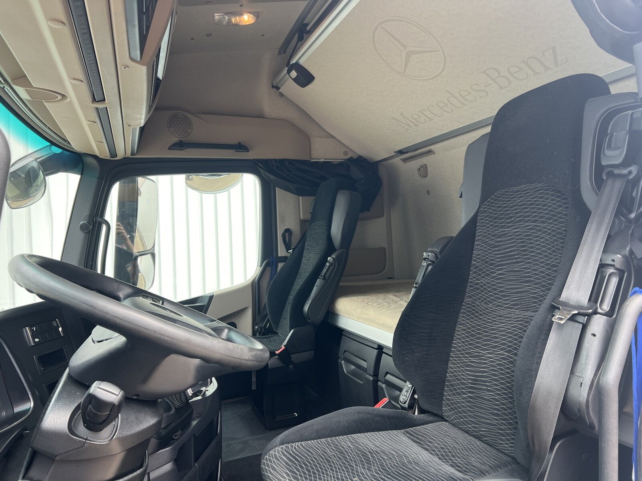 Mercedes-Benz Actros 1843 LS 4x2 Actros 1843 LS 4x2, Retarder - Влекач: снимка 4 Mercedes-Benz Actros 1843 LS 4x2 Actros 1843 LS 4x2, Retarder - Влекач: снимка 4