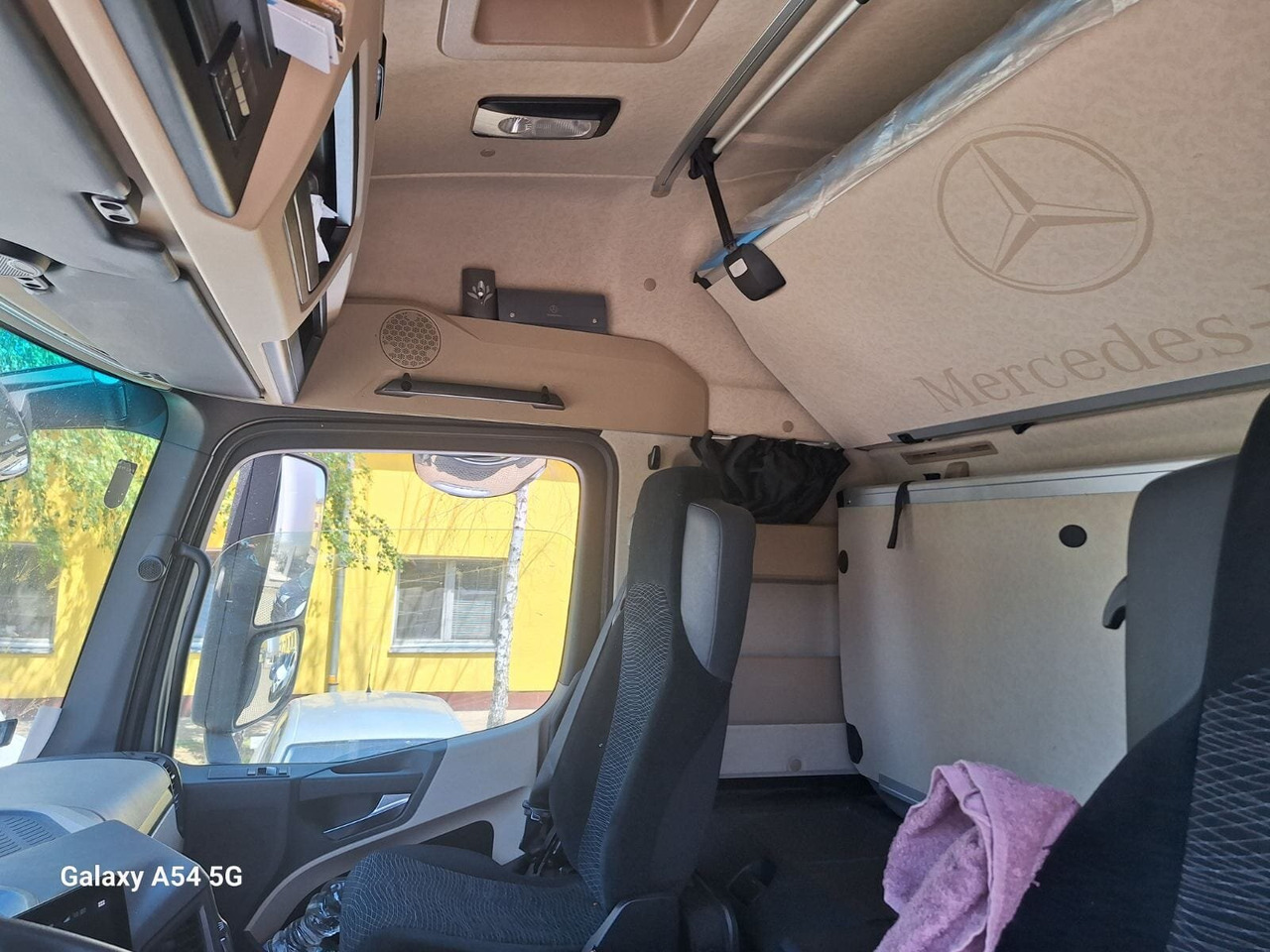 Mercedes-Benz Actros 1846 LS 4x2 Actros 1846 LS 4x2 MultimediaCockpit, StreamSpace, ADR - Влекач: снимка 5 Mercedes-Benz Actros 1846 LS 4x2 Actros 1846 LS 4x2 MultimediaCockpit, StreamSpace, ADR - Влекач: снимка 5