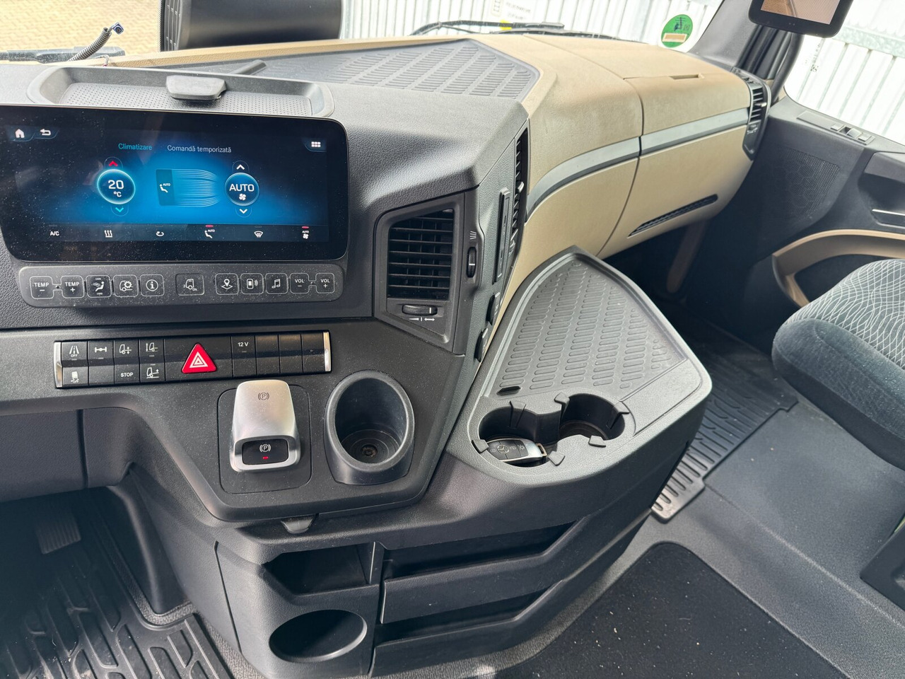 Mercedes-Benz Actros 1848 LS 4x2 Actros 1848 LS 4x2, Vollumer ,Retarder - Влекач: снимка 3 Mercedes-Benz Actros 1848 LS 4x2 Actros 1848 LS 4x2, Vollumer ,Retarder - Влекач: снимка 3