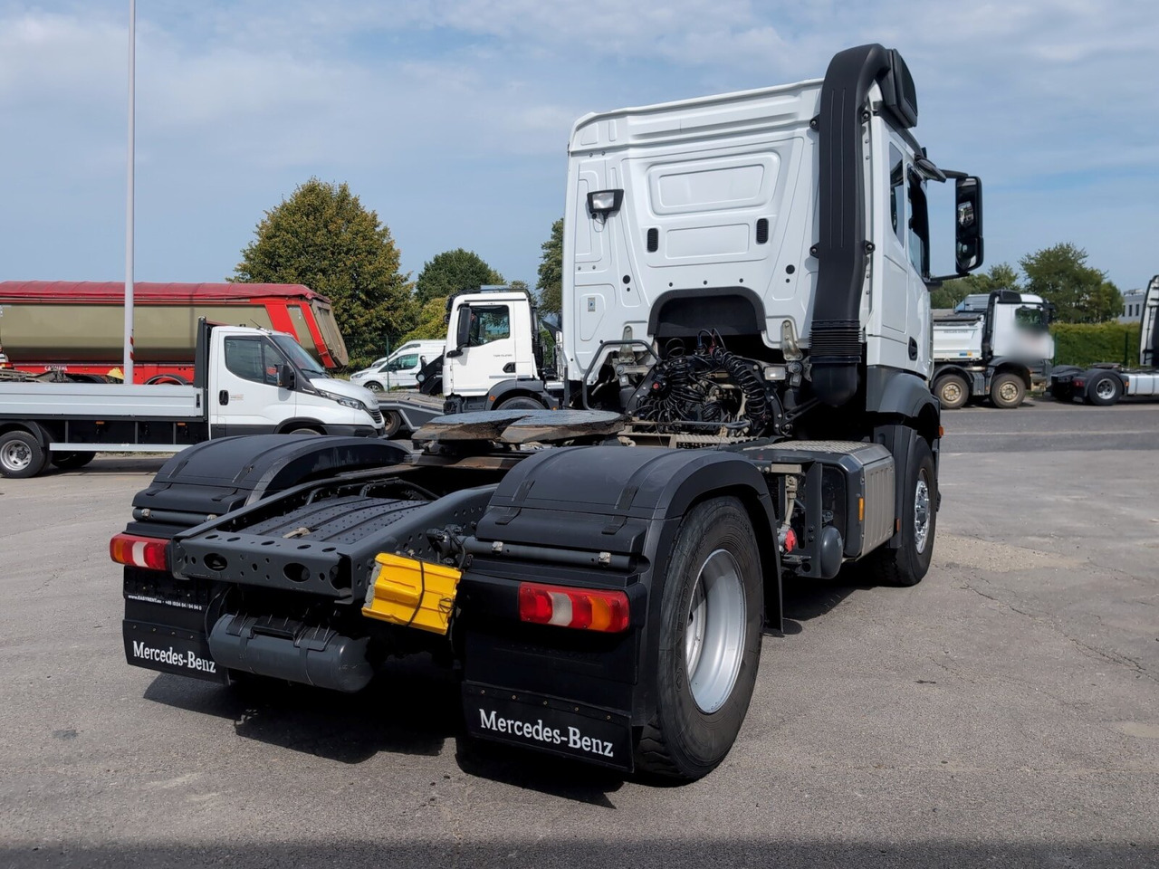 Mercedes-Benz Actros 2148 LS 4x4 HAD Actros 2148 LS 4x4 HAD, Retarder, Navi, MultimediaCockpit, Hydraulik - Влекач: снимка 2 Mercedes-Benz Actros 2148 LS 4x4 HAD Actros 2148 LS 4x4 HAD, Retarder, Navi, MultimediaCockpit, Hydraulik - Влекач: снимка 2