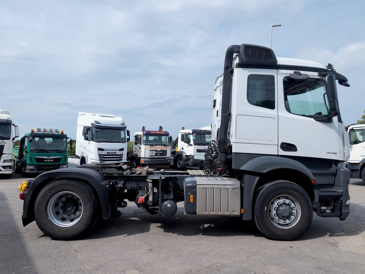 Mercedes-Benz Actros 2148 LS 4x4 HAD Actros 2148 LS 4x4 HAD, Retarder, Navi, MultimediaCockpit, Hydraulik - Влекач: снимка 1 Mercedes-Benz Actros 2148 LS 4x4 HAD Actros 2148 LS 4x4 HAD, Retarder, Navi, MultimediaCockpit, Hydraulik - Влекач: снимка 1