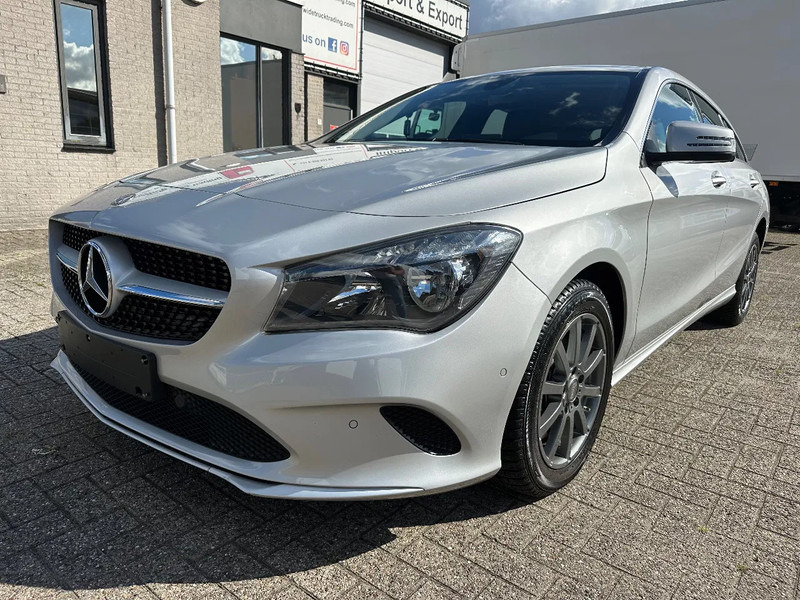 Mercedes-Benz CLA-Klasse 200 D - SHOOTING BRAKE + STANDKLIMA + NAVI - Лек автомобил: снимка 1 Mercedes-Benz CLA-Klasse 200 D - SHOOTING BRAKE + STANDKLIMA + NAVI - Лек автомобил: снимка 1