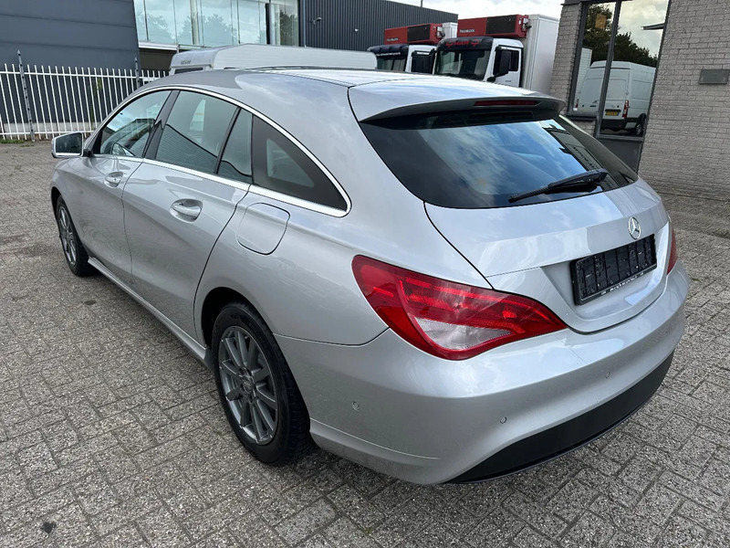 Mercedes-Benz CLA-Klasse 200 D - SHOOTING BRAKE + SUNROOF + NAVI - Лек автомобил: снимка 3 Mercedes-Benz CLA-Klasse 200 D - SHOOTING BRAKE + SUNROOF + NAVI - Лек автомобил: снимка 3