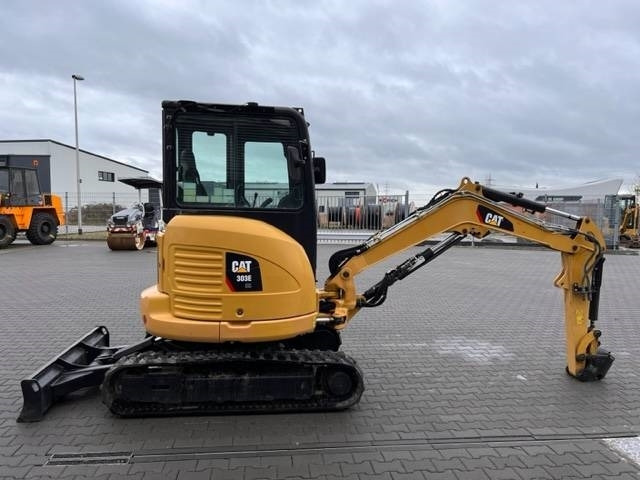 CAT 303 E CR - Мини багер: снимка 5 CAT 303 E CR - Мини багер: снимка 5