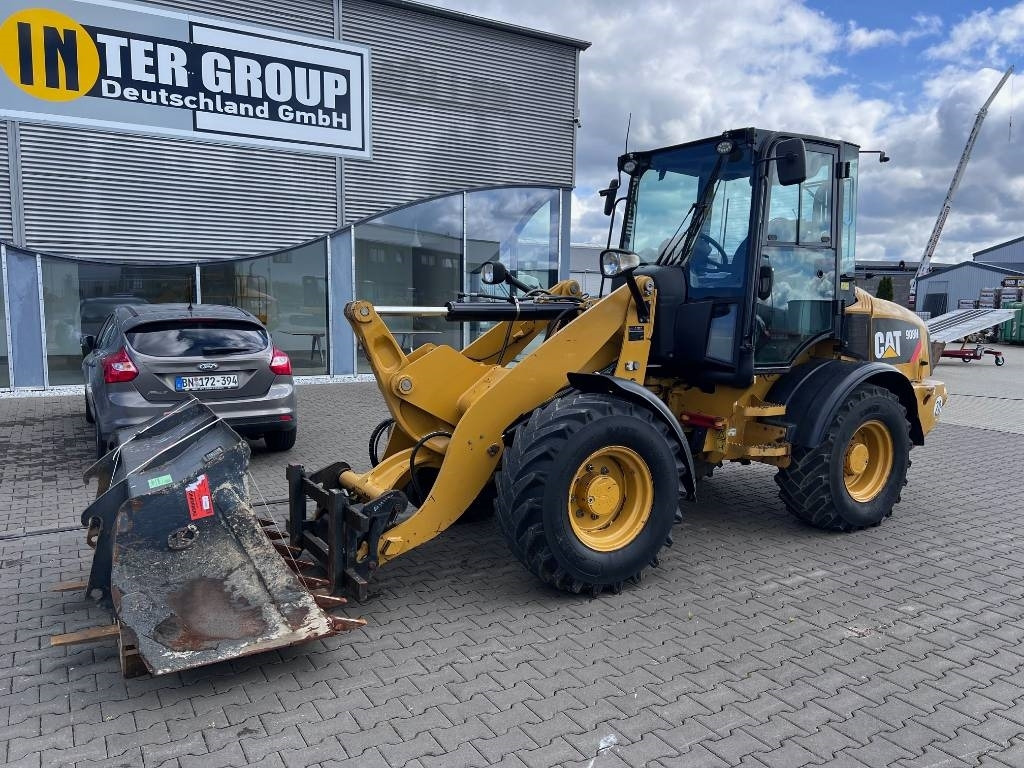 CAT 908 H - Колесен товарач: снимка 2 CAT 908 H - Колесен товарач: снимка 2